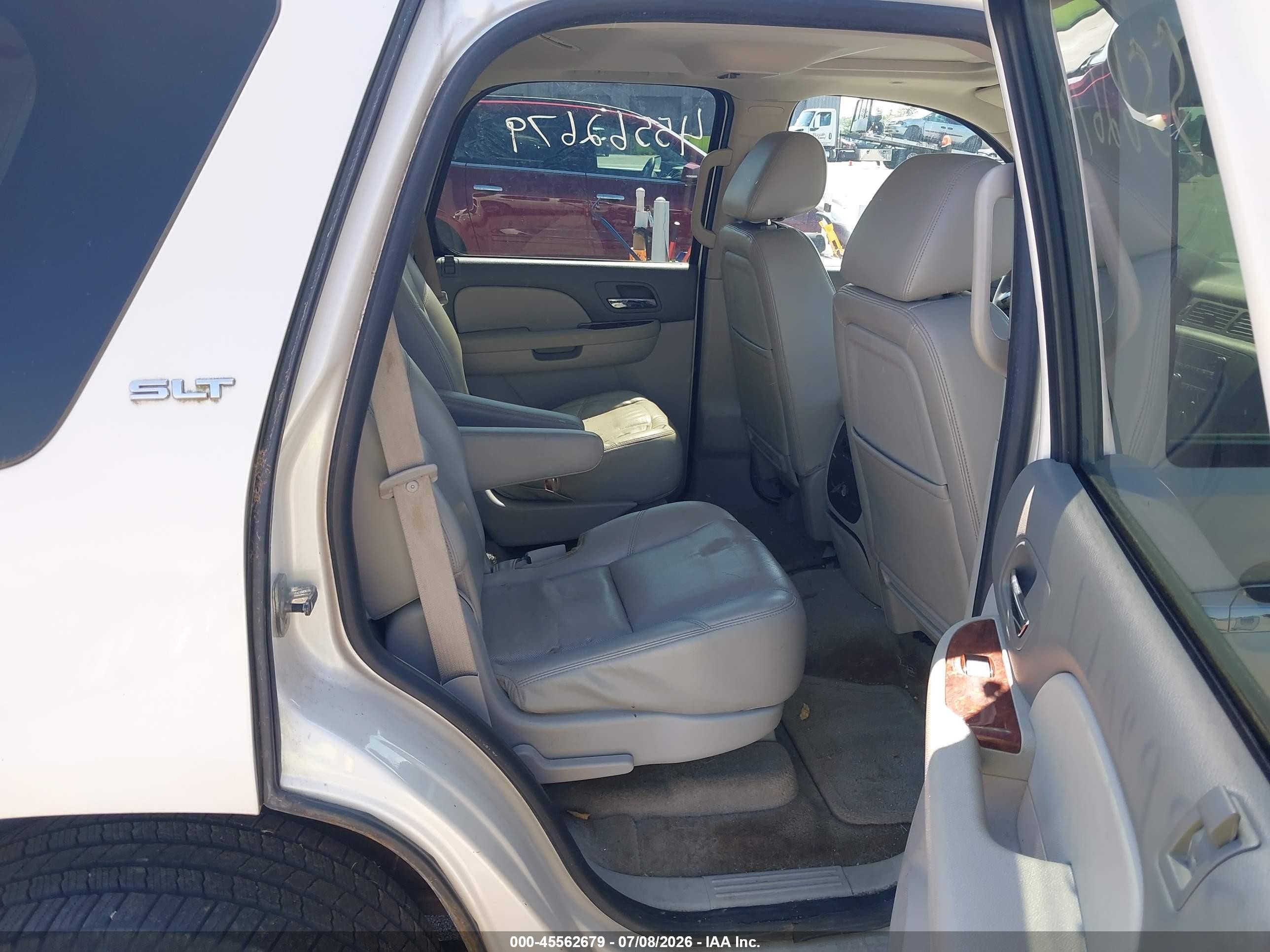 2010 Gmc Yukon Slt White vin: 1GKUKCE07AR209291