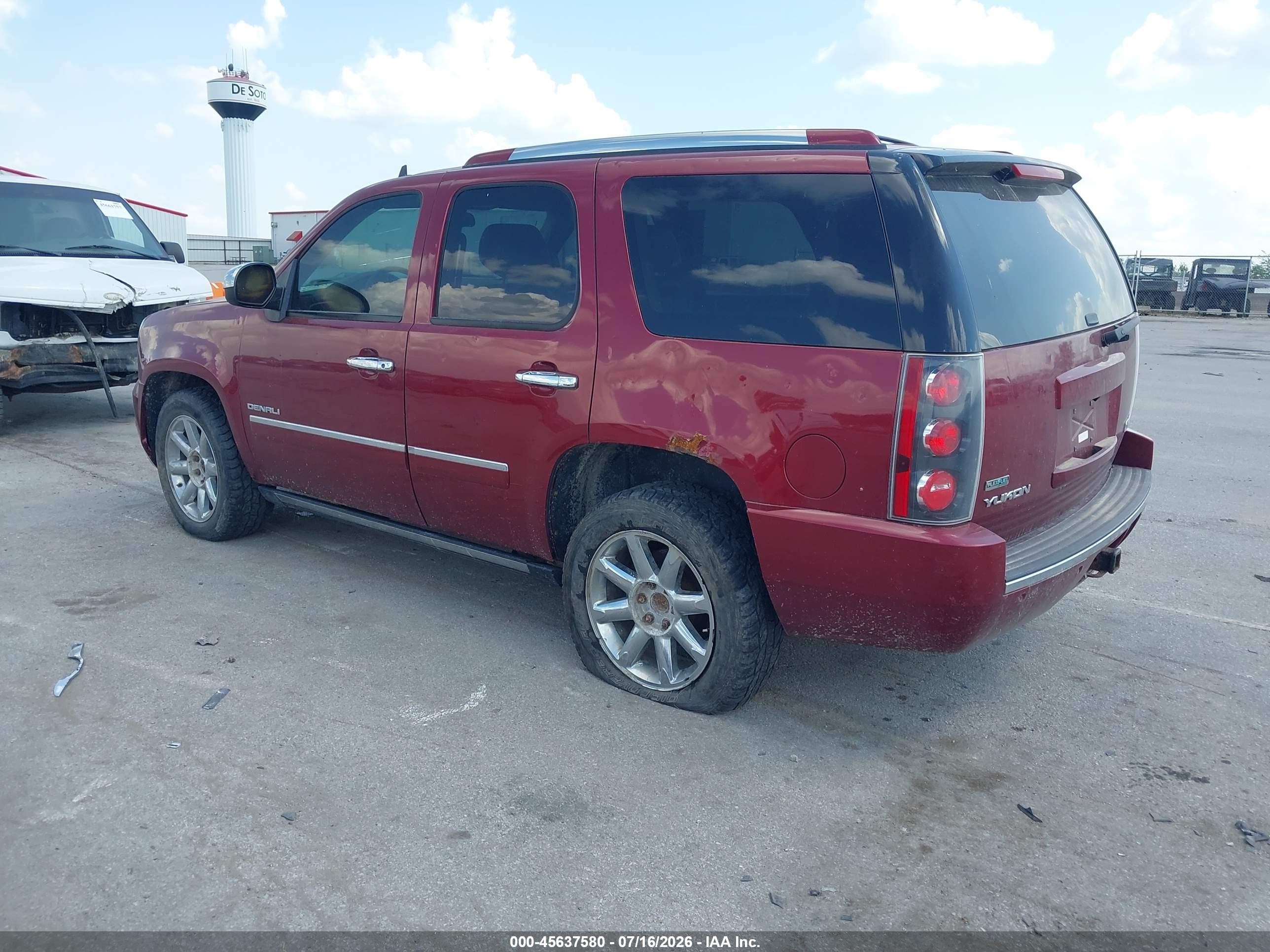 2010 Gmc Yukon Denali Maroon vin: 1GKUKEEF1AR155972