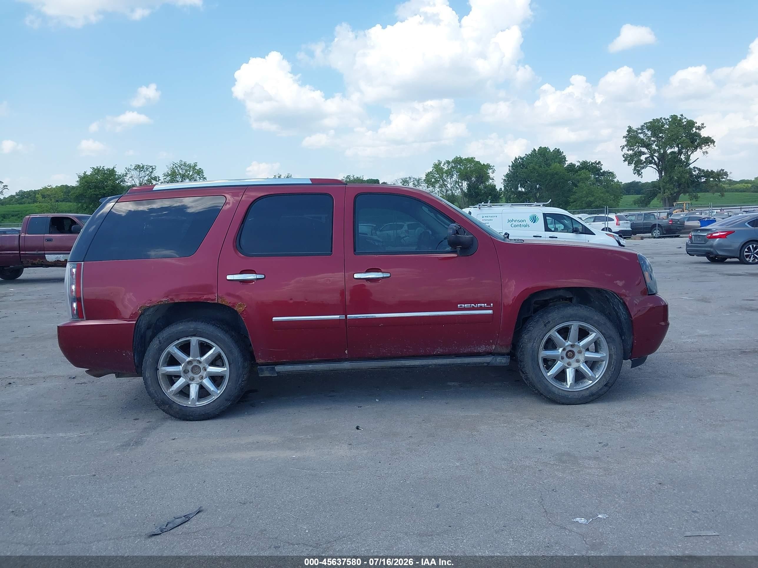 2010 Gmc Yukon Denali Maroon vin: 1GKUKEEF1AR155972