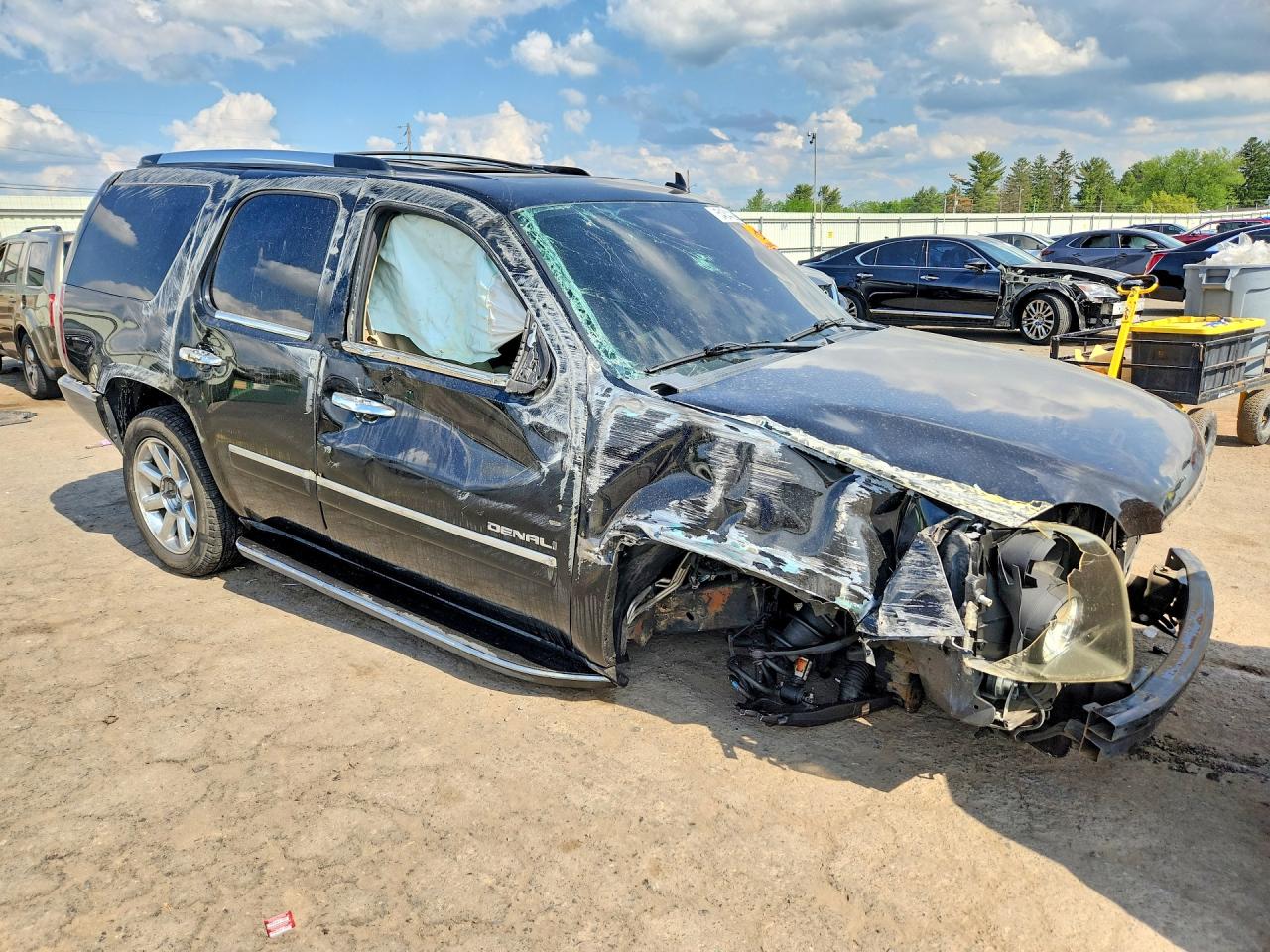 2010 Gmc Yukon Denali Black vin: 1GKUKEEF1AR239581