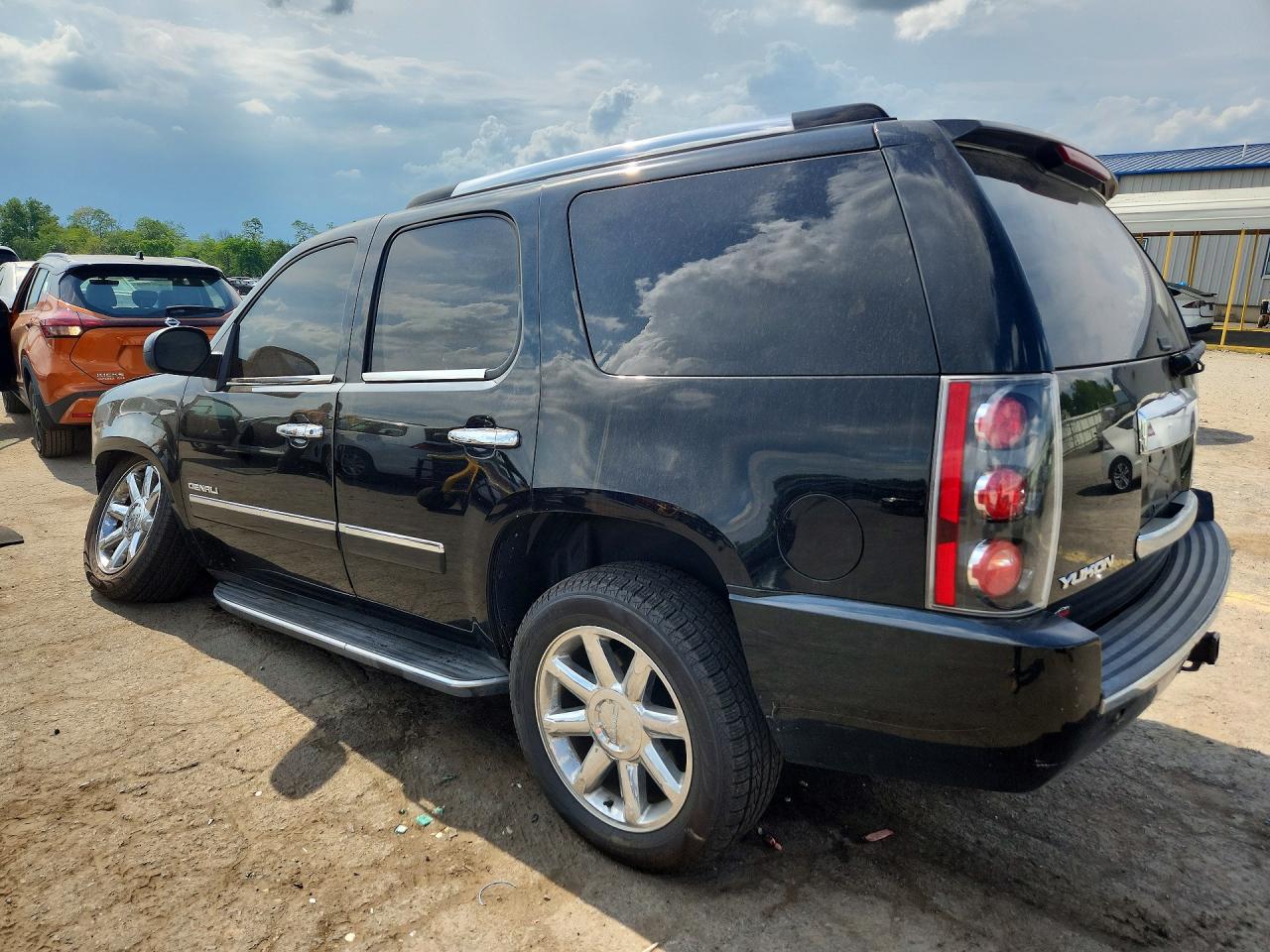 2010 Gmc Yukon Denali Black vin: 1GKUKEEF1AR239581