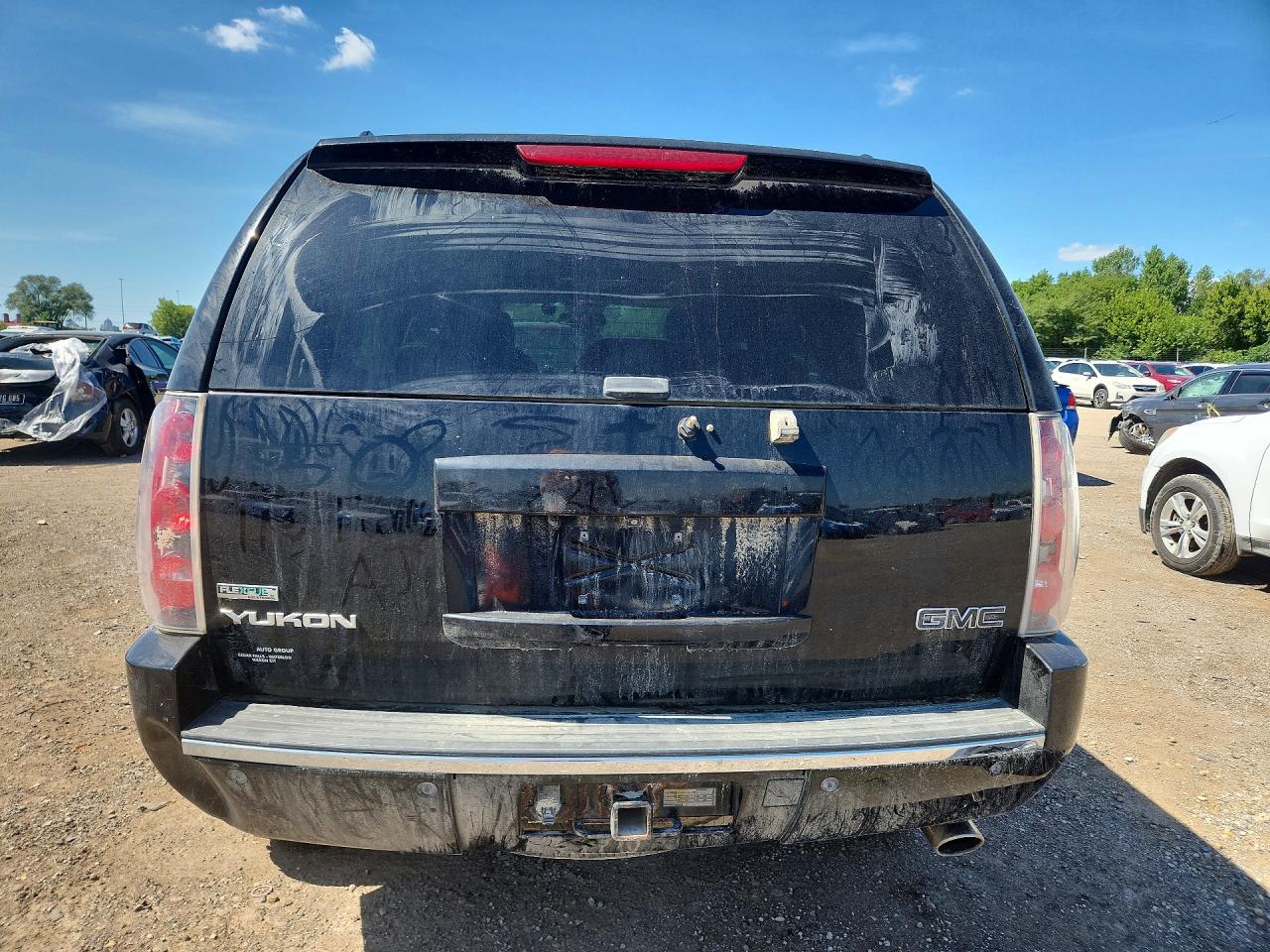 2010 Gmc Yukon Denali Black vin: 1GKUKEEF1AR268241