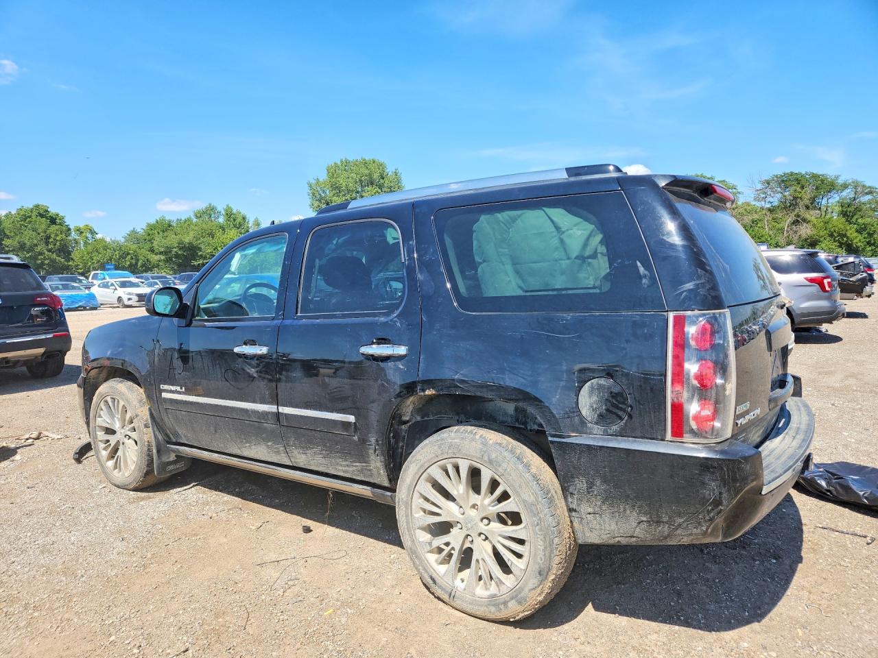 2010 Gmc Yukon Denali Black vin: 1GKUKEEF1AR268241