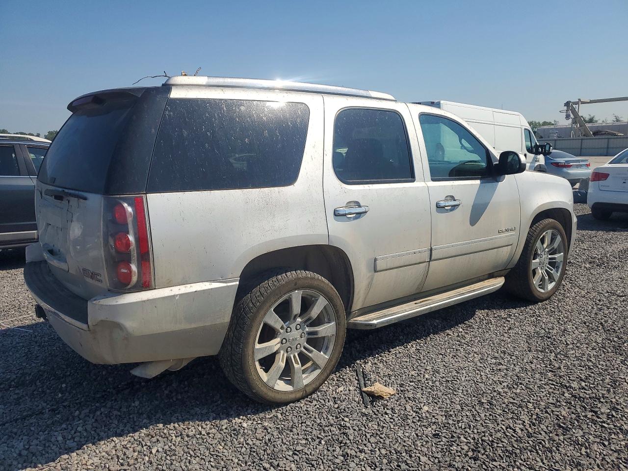 2010 Gmc Yukon Denali Silver vin: 1GKUKEEF1AR288232