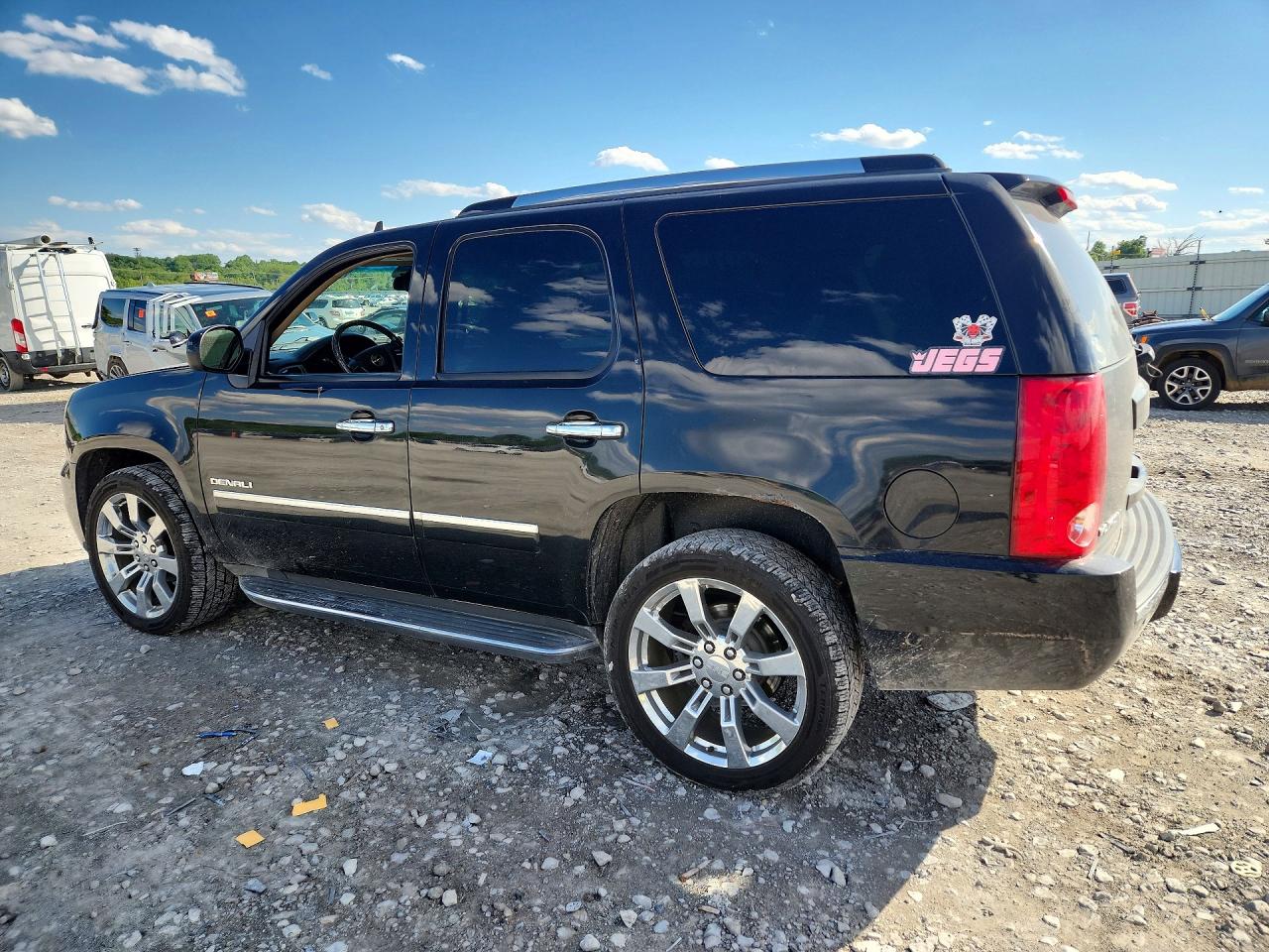 2010 Gmc Yukon Denali Black vin: 1GKUKEEF5AR254102
