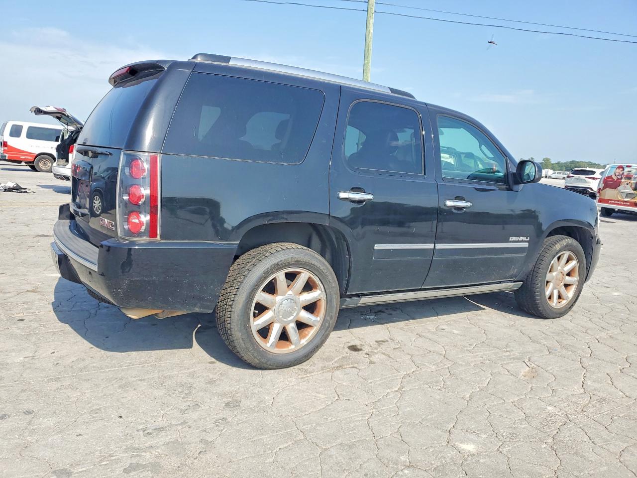 2010 Gmc Yukon Denali Black vin: 1GKUKEEF6AR193570