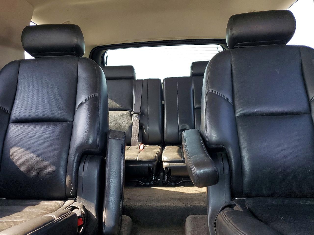 2010 Gmc Yukon Denali Black vin: 1GKUKEEF6AR193570