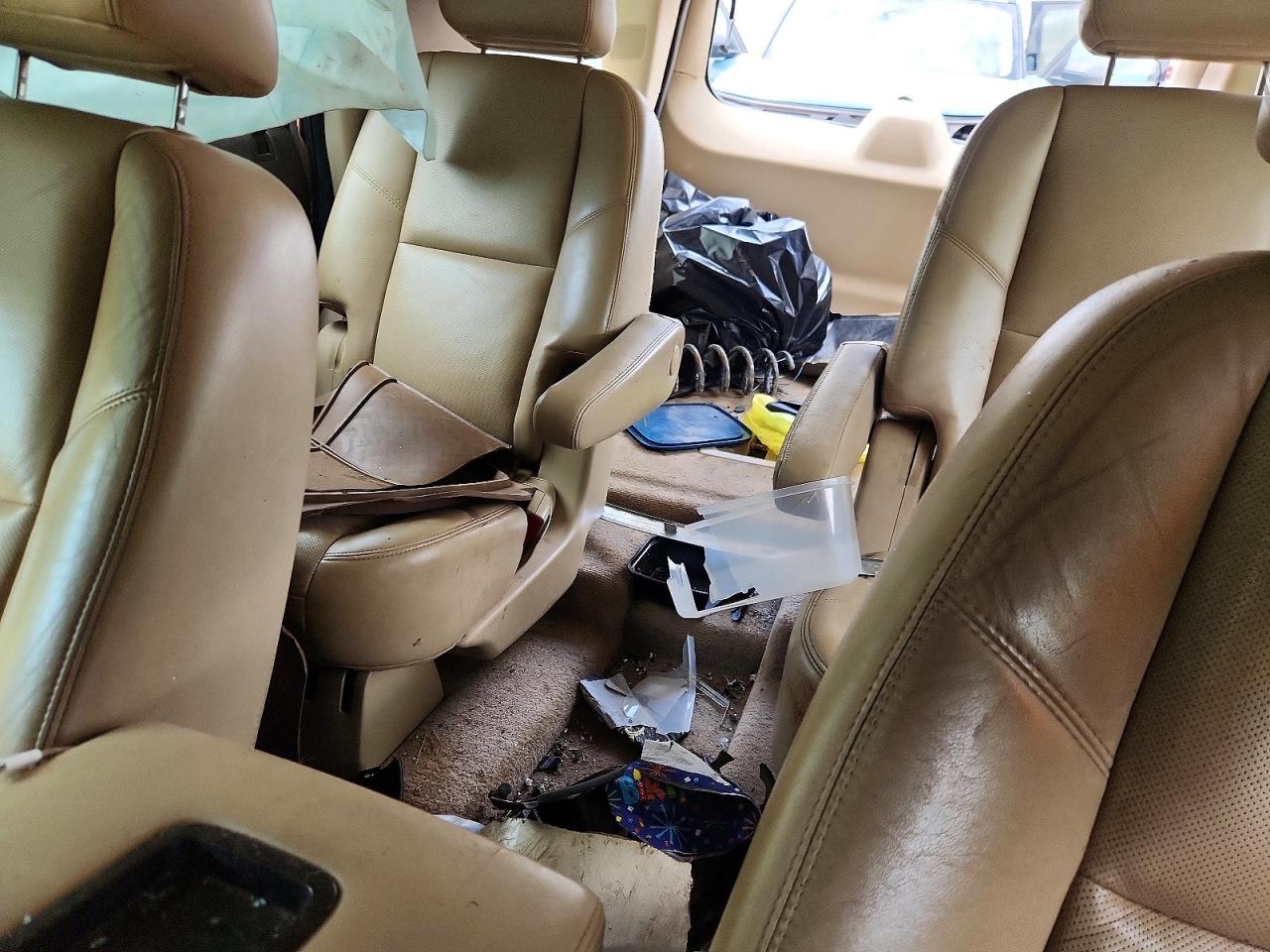 2010 Gmc Yukon Denali Tan vin: 1GKUKEEF7AR104704