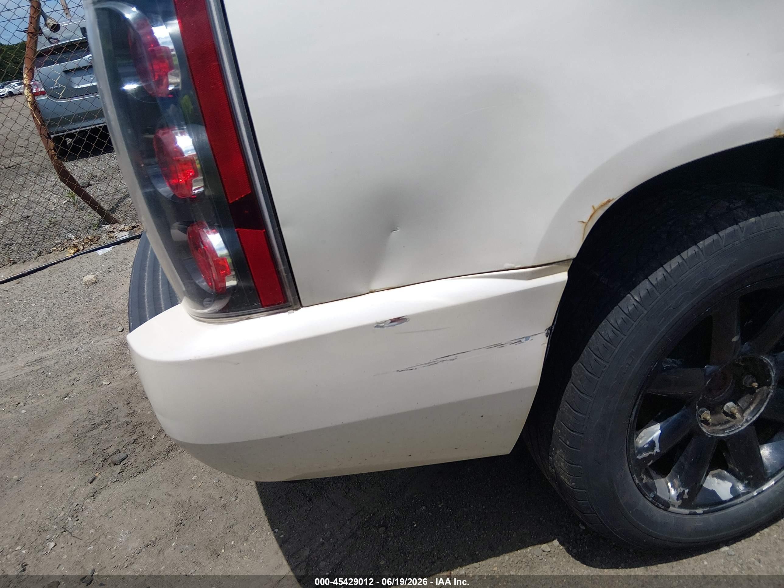2010 Gmc Yukon Denali Белый vin: 1GKUKEEF7AR277087