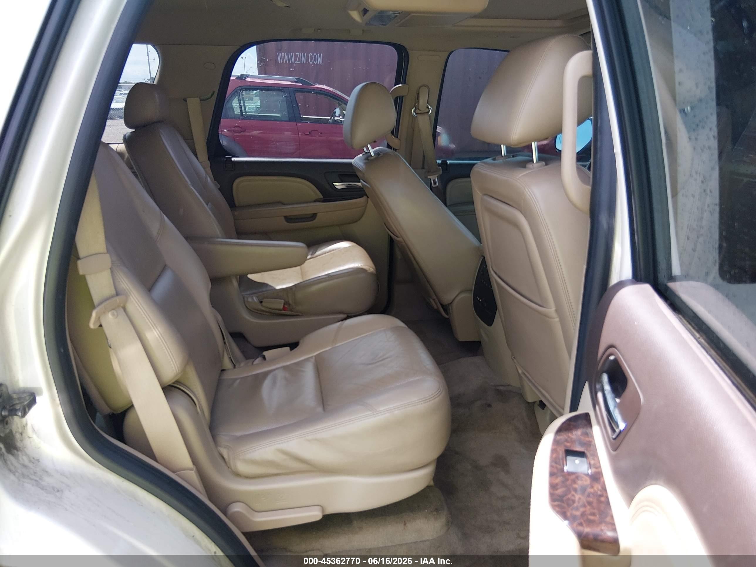 2010 Gmc Yukon Denali White vin: 1GKUKEEF8AR134018