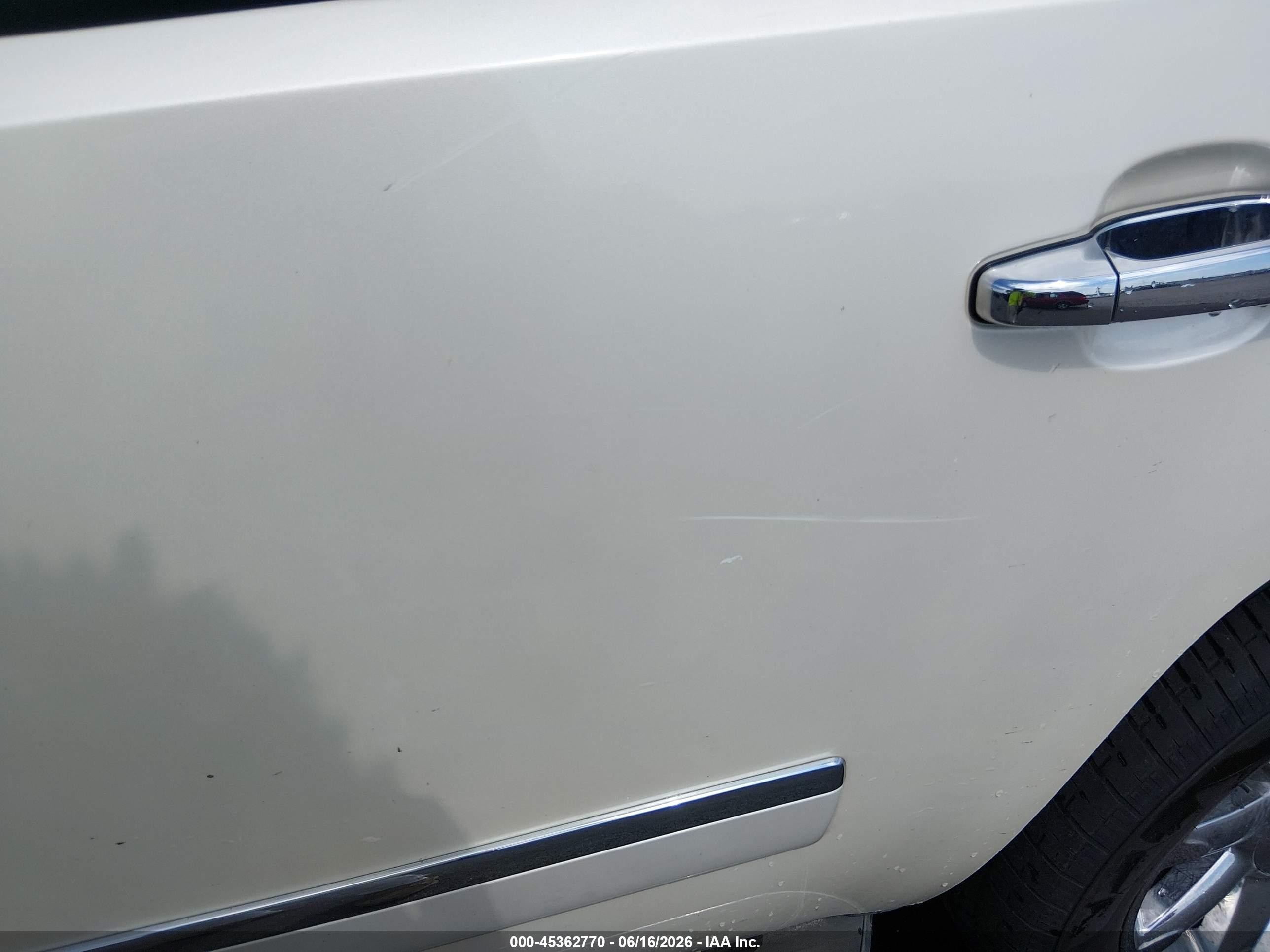 2010 Gmc Yukon Denali White vin: 1GKUKEEF8AR134018