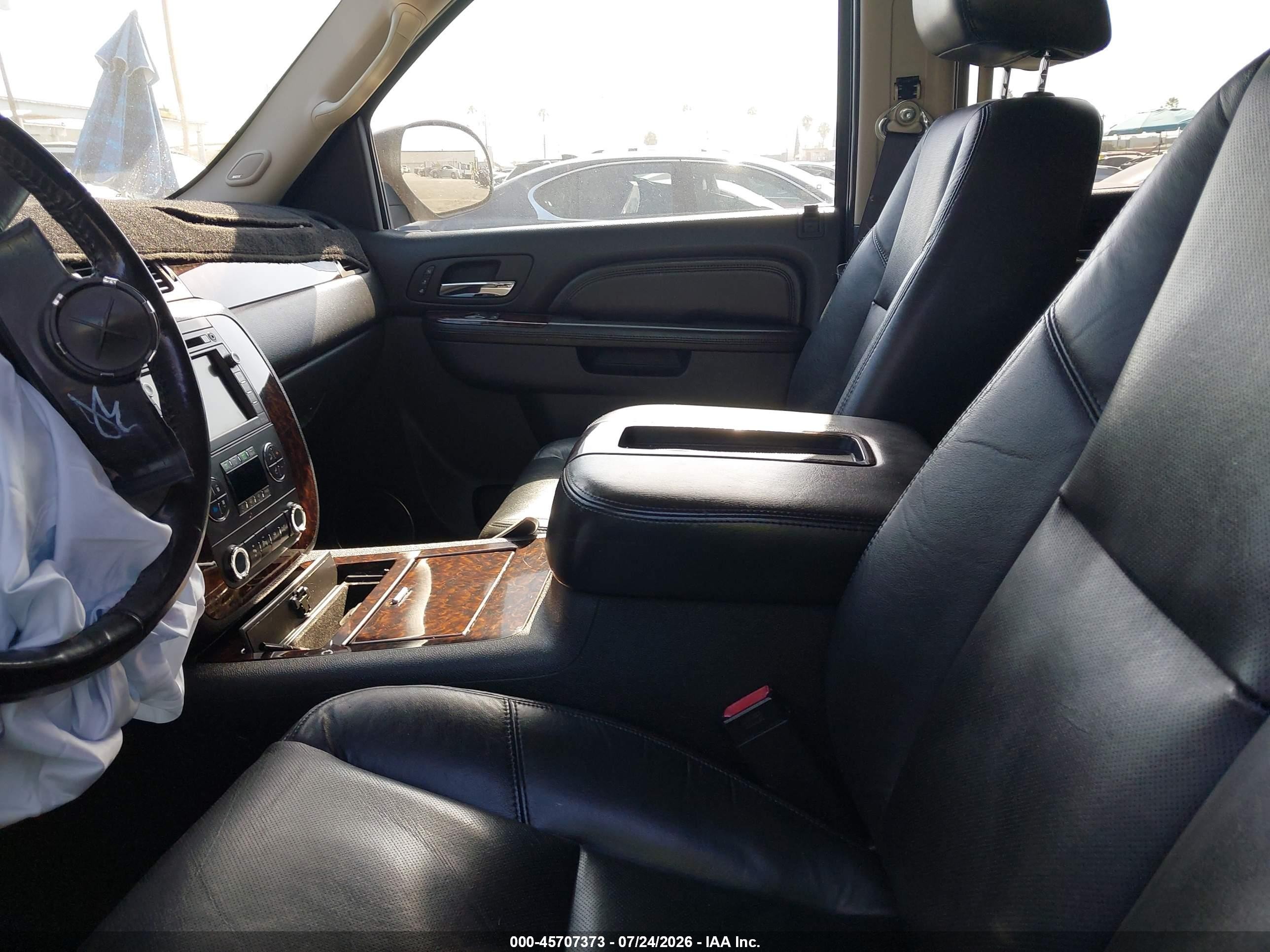 2010 Gmc Yukon Denali Black vin: 1GKUKEEF8AR275686