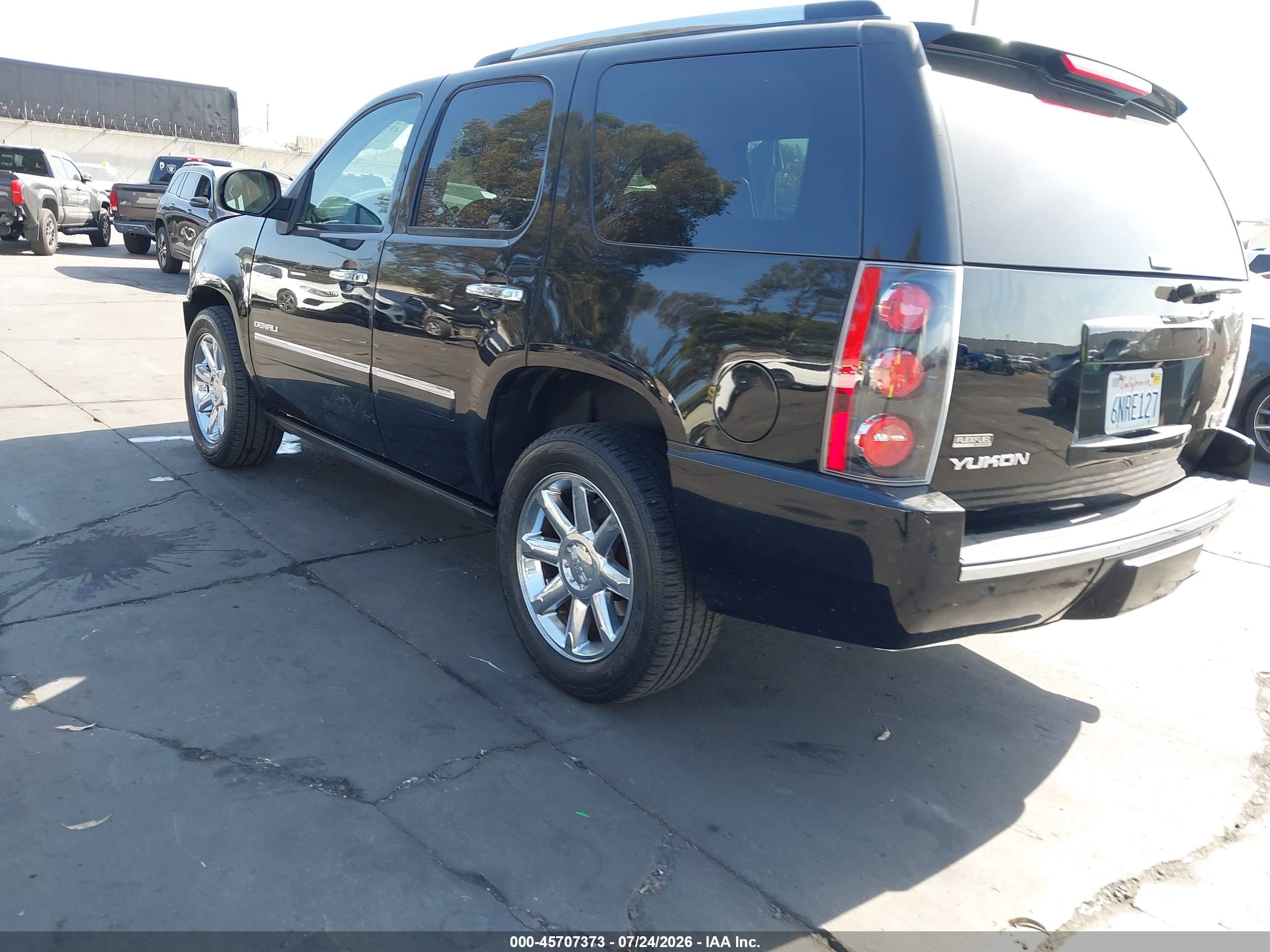 2010 Gmc Yukon Denali Black vin: 1GKUKEEF8AR275686