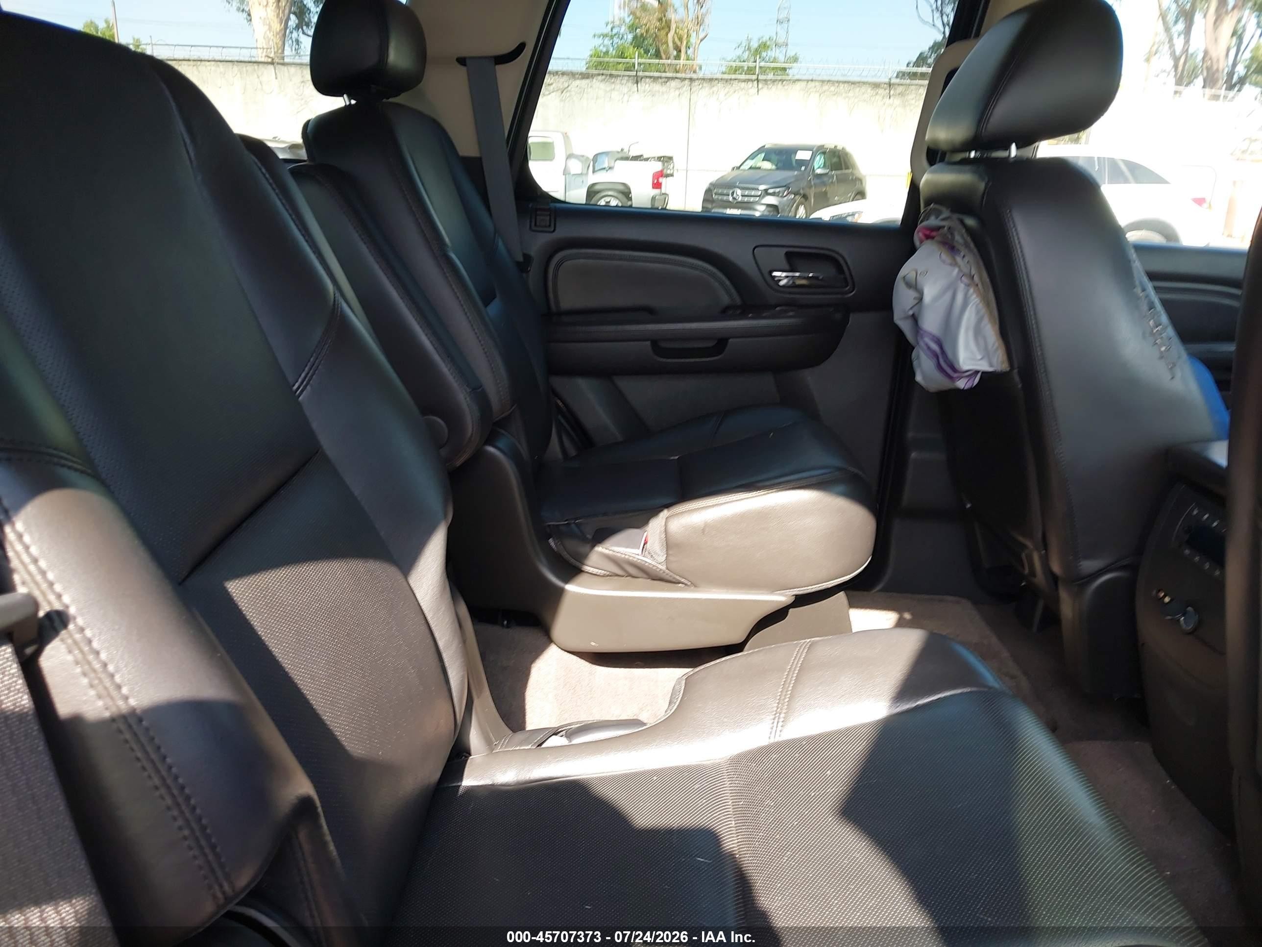 2010 Gmc Yukon Denali Black vin: 1GKUKEEF8AR275686