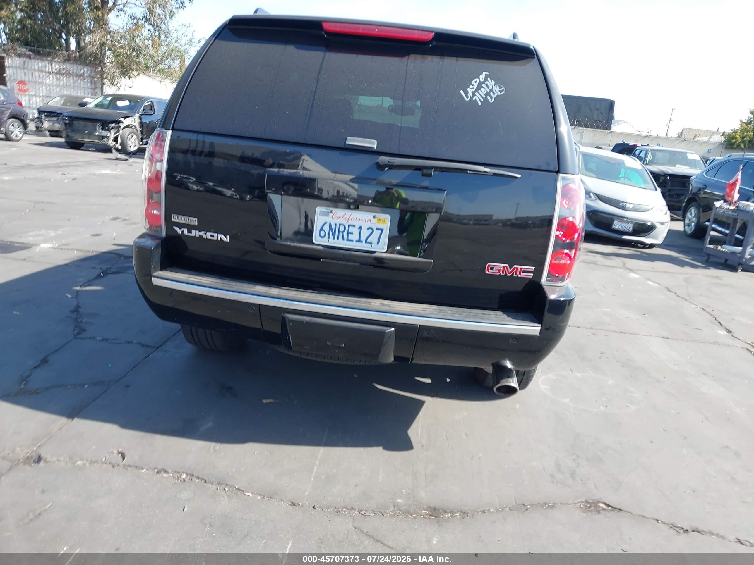 2010 Gmc Yukon Denali Black vin: 1GKUKEEF8AR275686