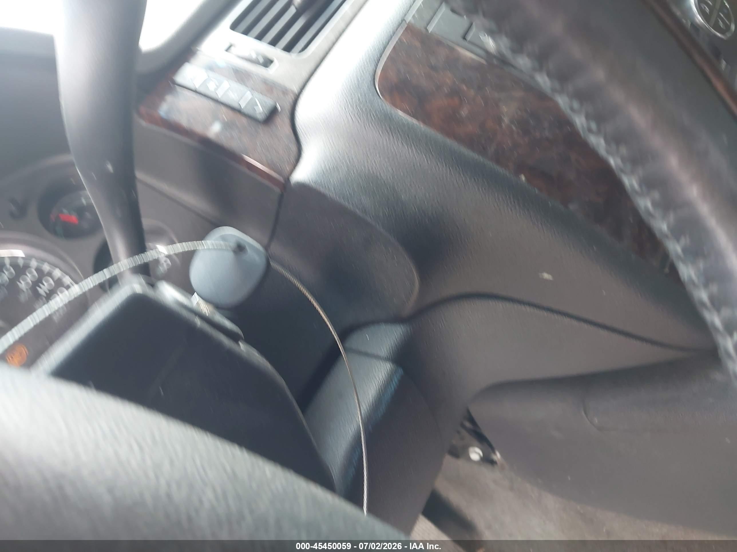 2010 Gmc Yukon Denali Gray vin: 1GKUKEEF9AR147201
