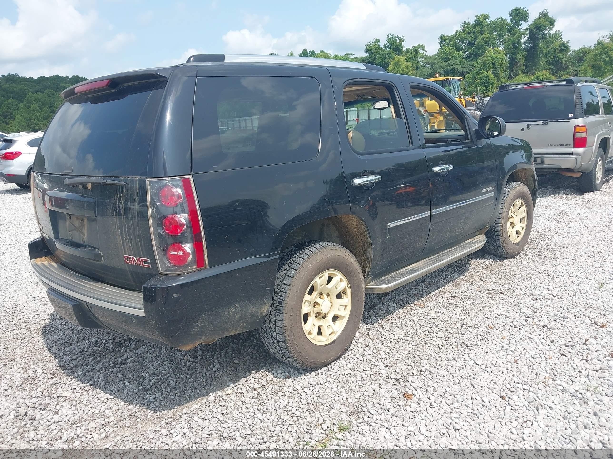 2010 Gmc Yukon Denali Black vin: 1GKUKEEF9AR280704