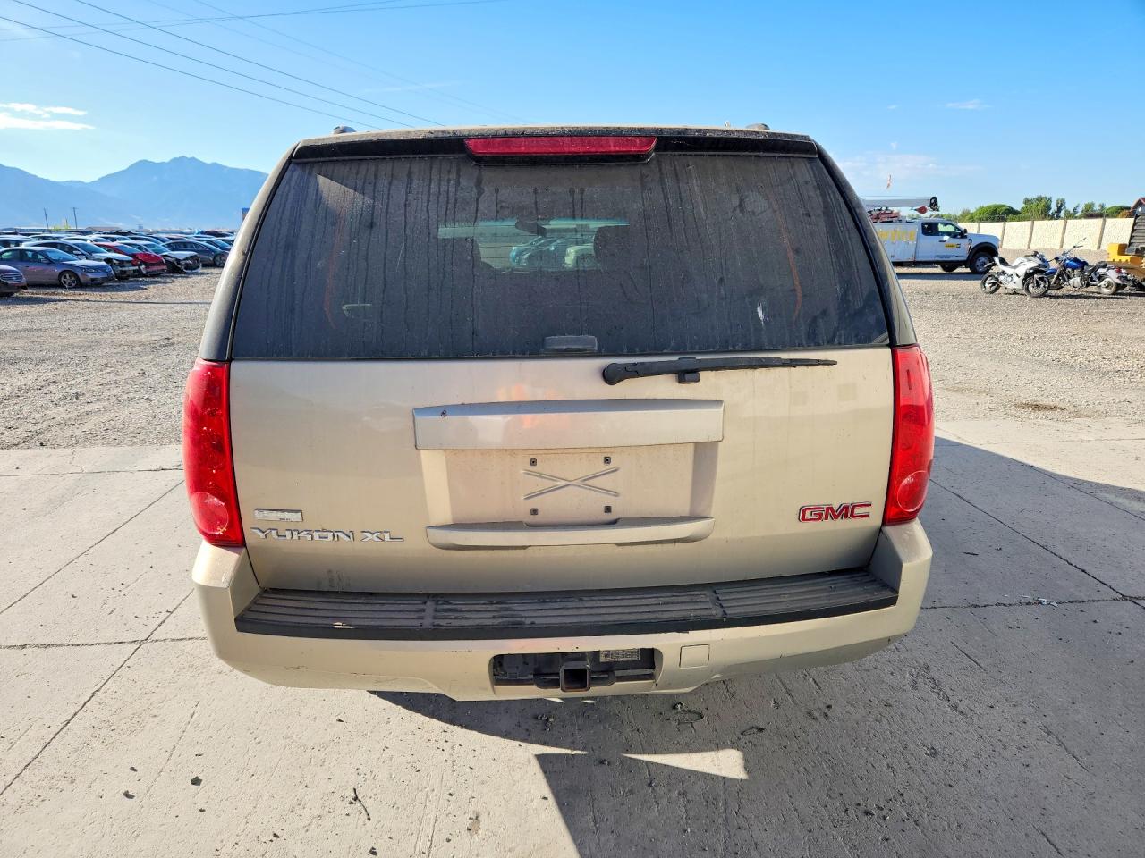 2010 Gmc Yukon Xl Beige vin: 1GKUKHE31AR155140