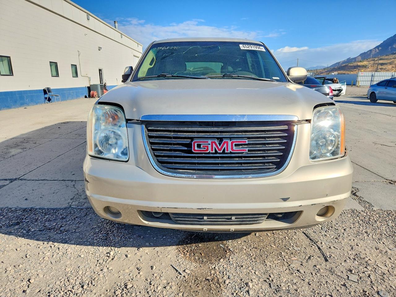 2010 Gmc Yukon Xl Beige vin: 1GKUKHE31AR155140