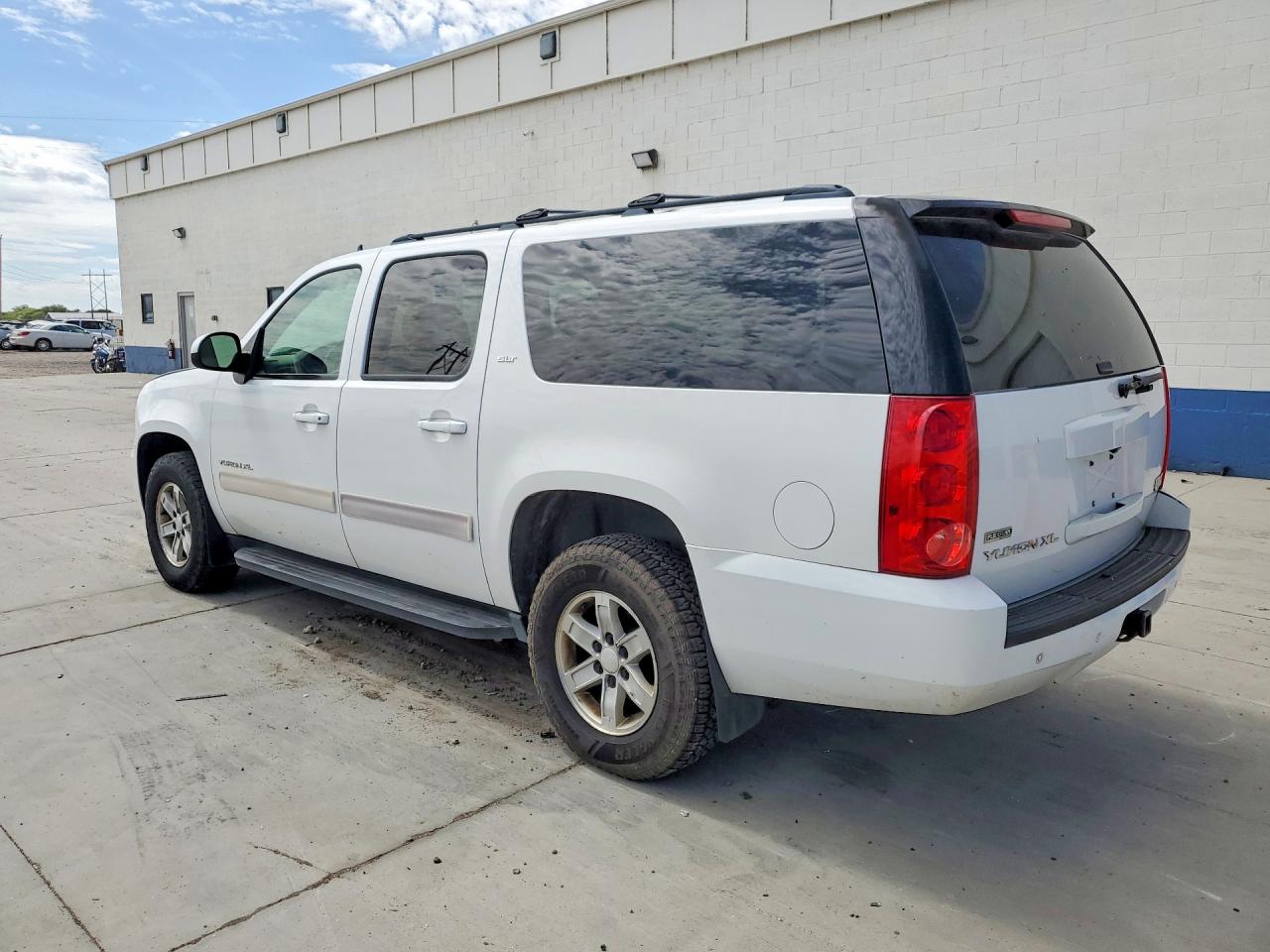 2010 Gmc Yukon Xl K1500 Slt White vin: 1GKUKKE3XAR257906