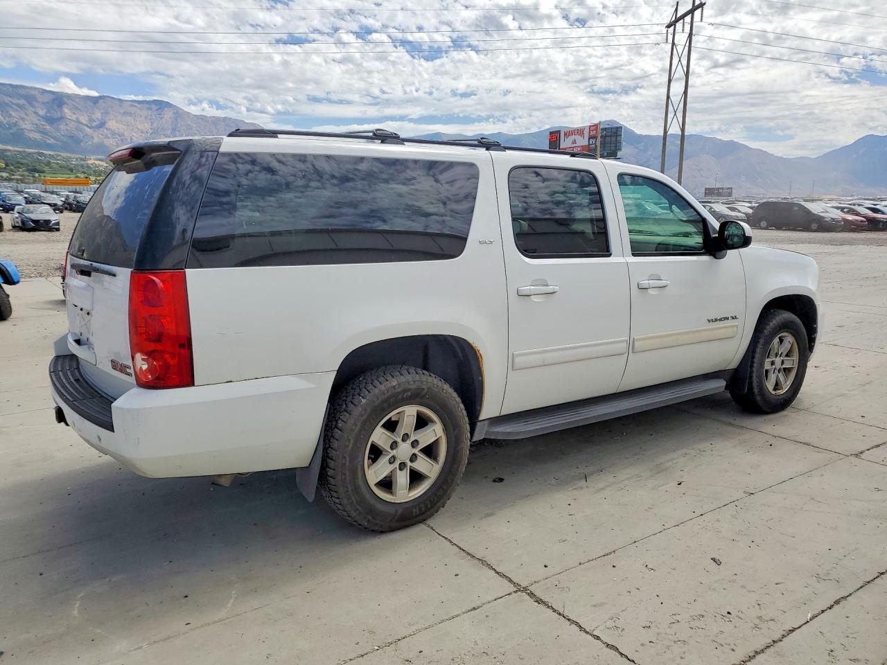 2010 Gmc Yukon Xl K1500 Slt White vin: 1GKUKKE3XAR257906