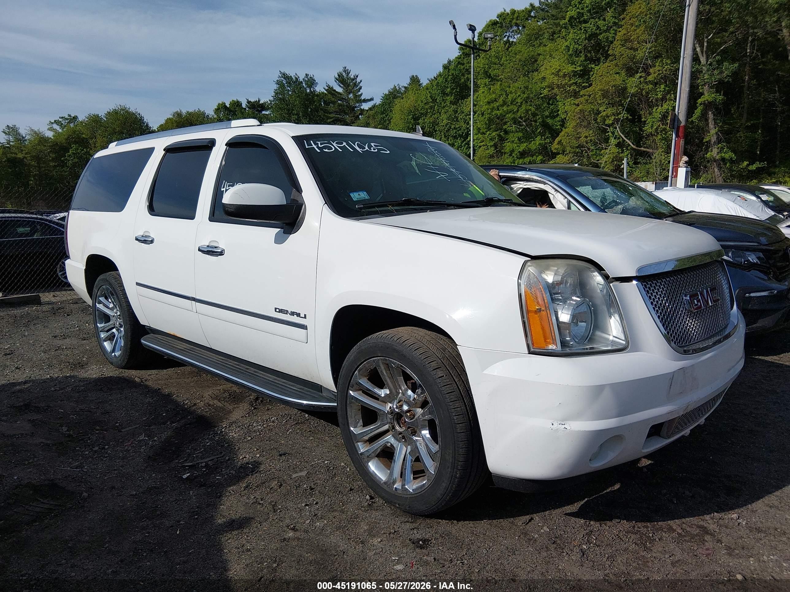 2010 Gmc Yukon Xl 1500 Denali White vin: 1GKUKMEF2AR112039