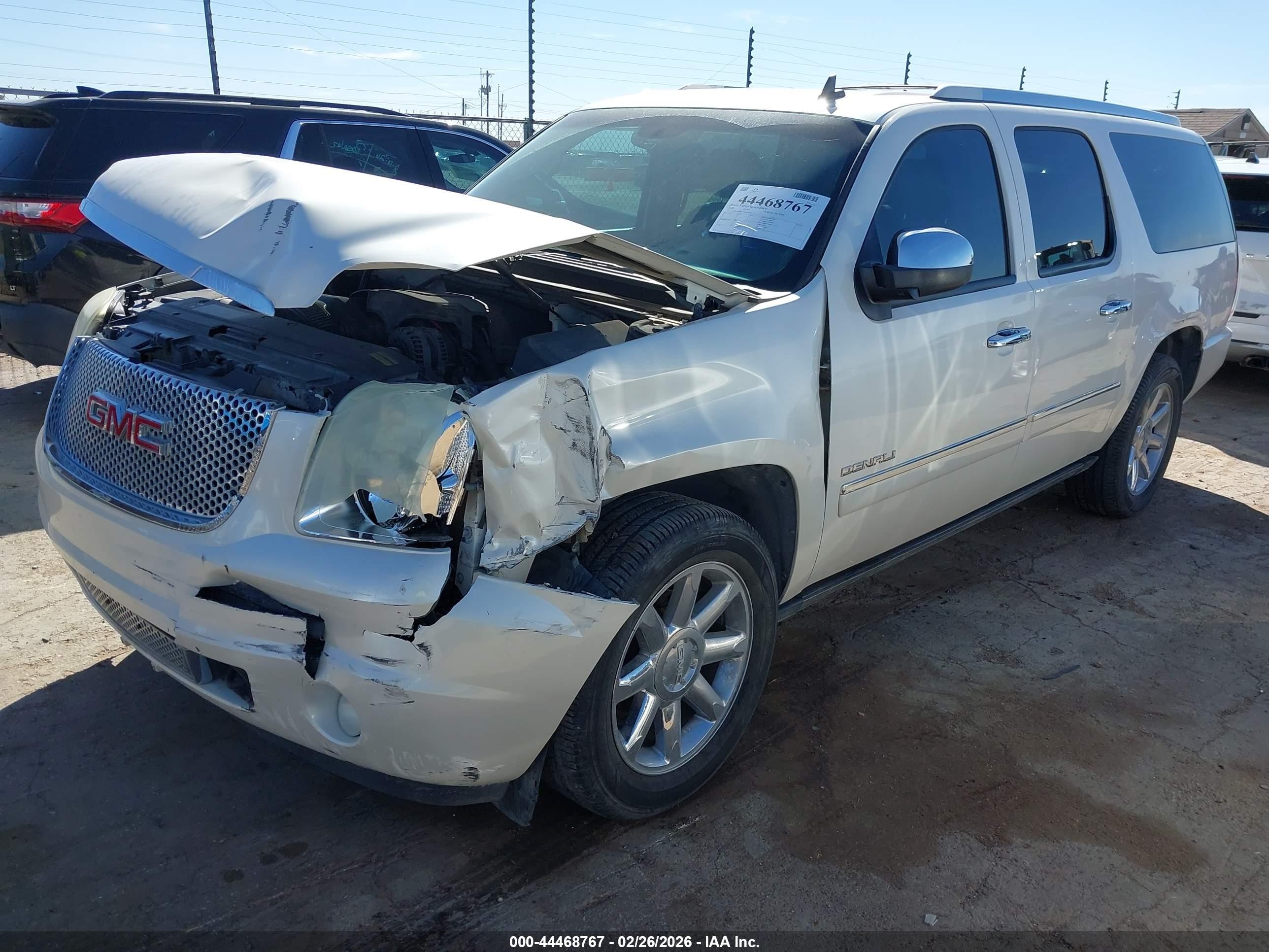 2010 Gmc Yukon Xl 1500 Denali White vin: 1GKUKMEF2AR218510