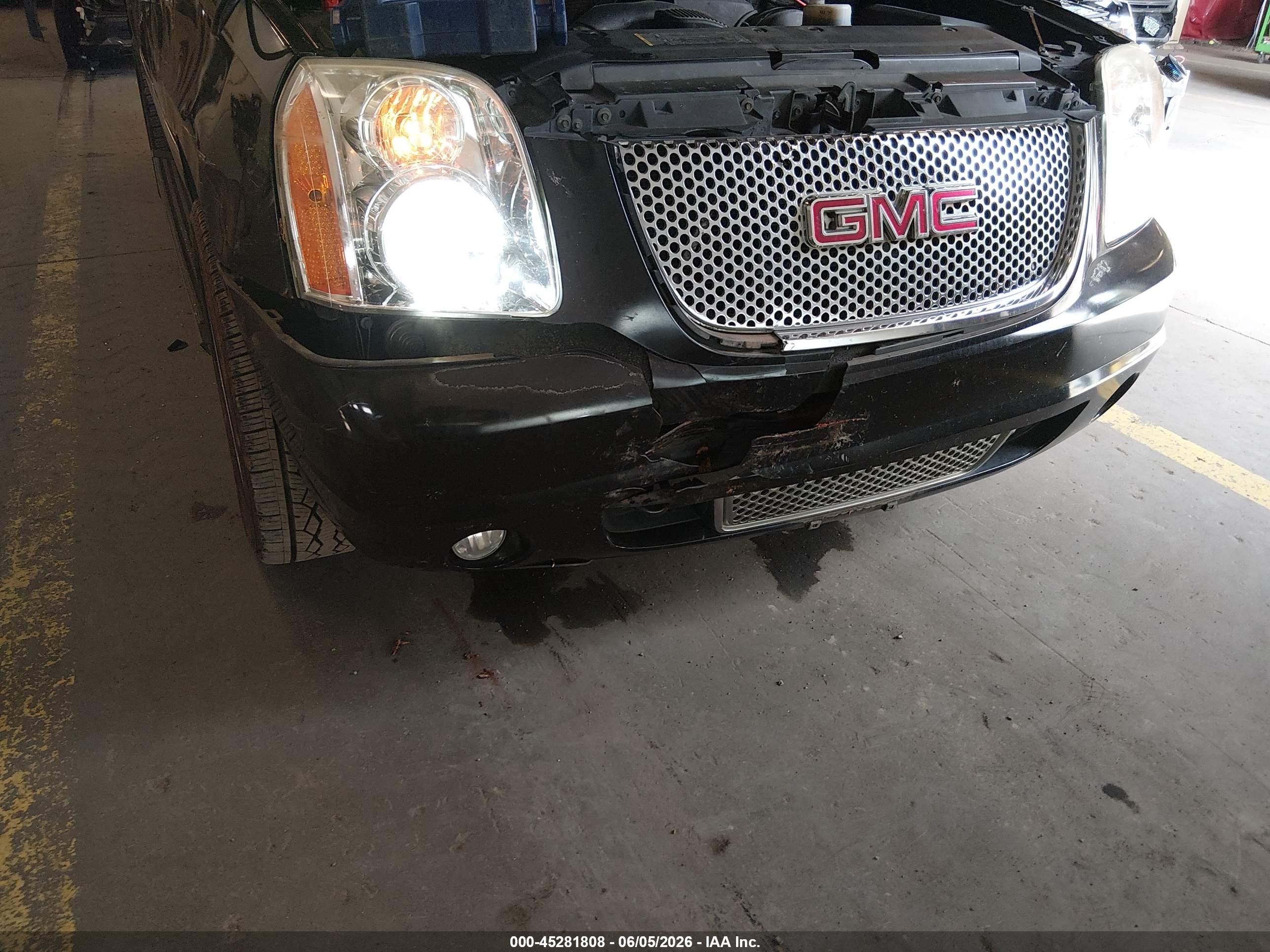 2010 Gmc Yukon Xl 1500 Denali Black vin: 1GKUKMEF2AR275063