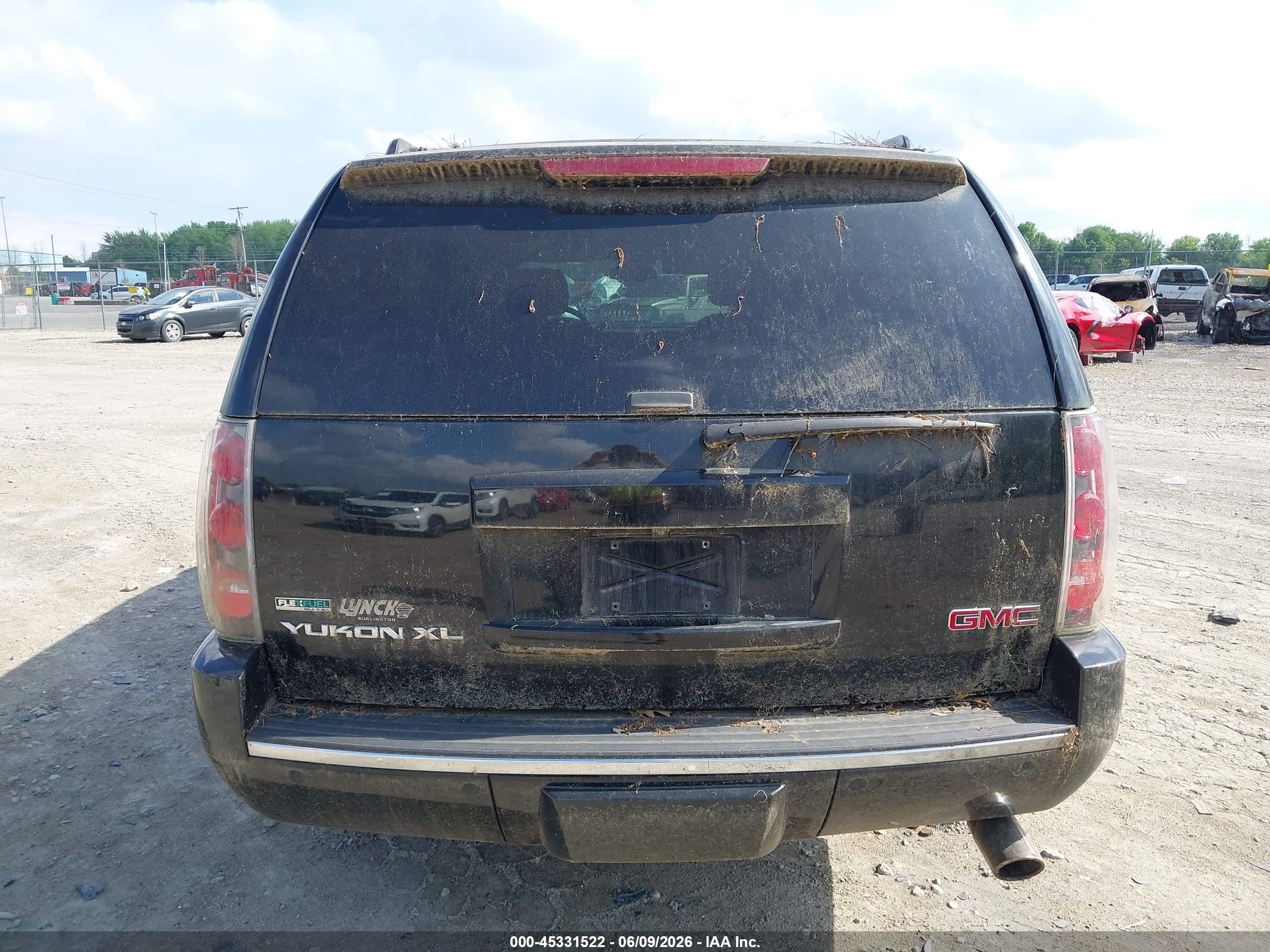 2010 Gmc Yukon Xl 1500 Denali Black vin: 1GKUKMEF4AR218198