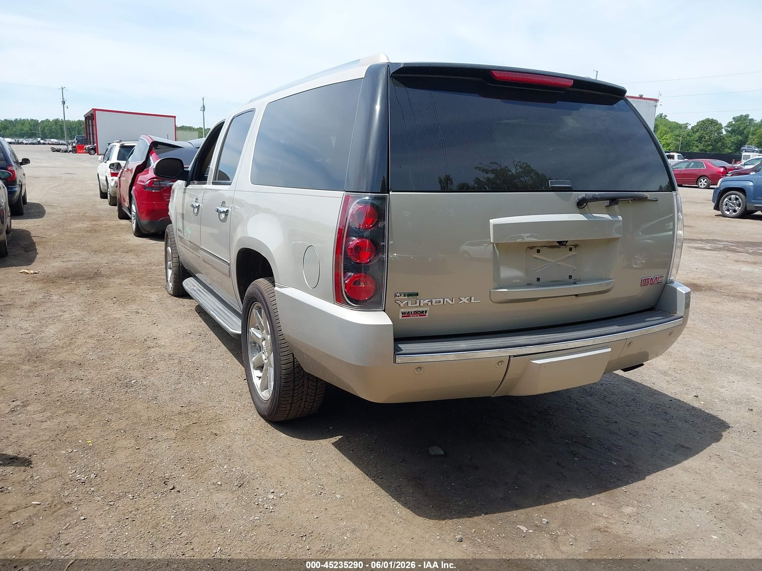 2010 Gmc Yukon Xl 1500 Denali Gold vin: 1GKUKMEF5AR119633