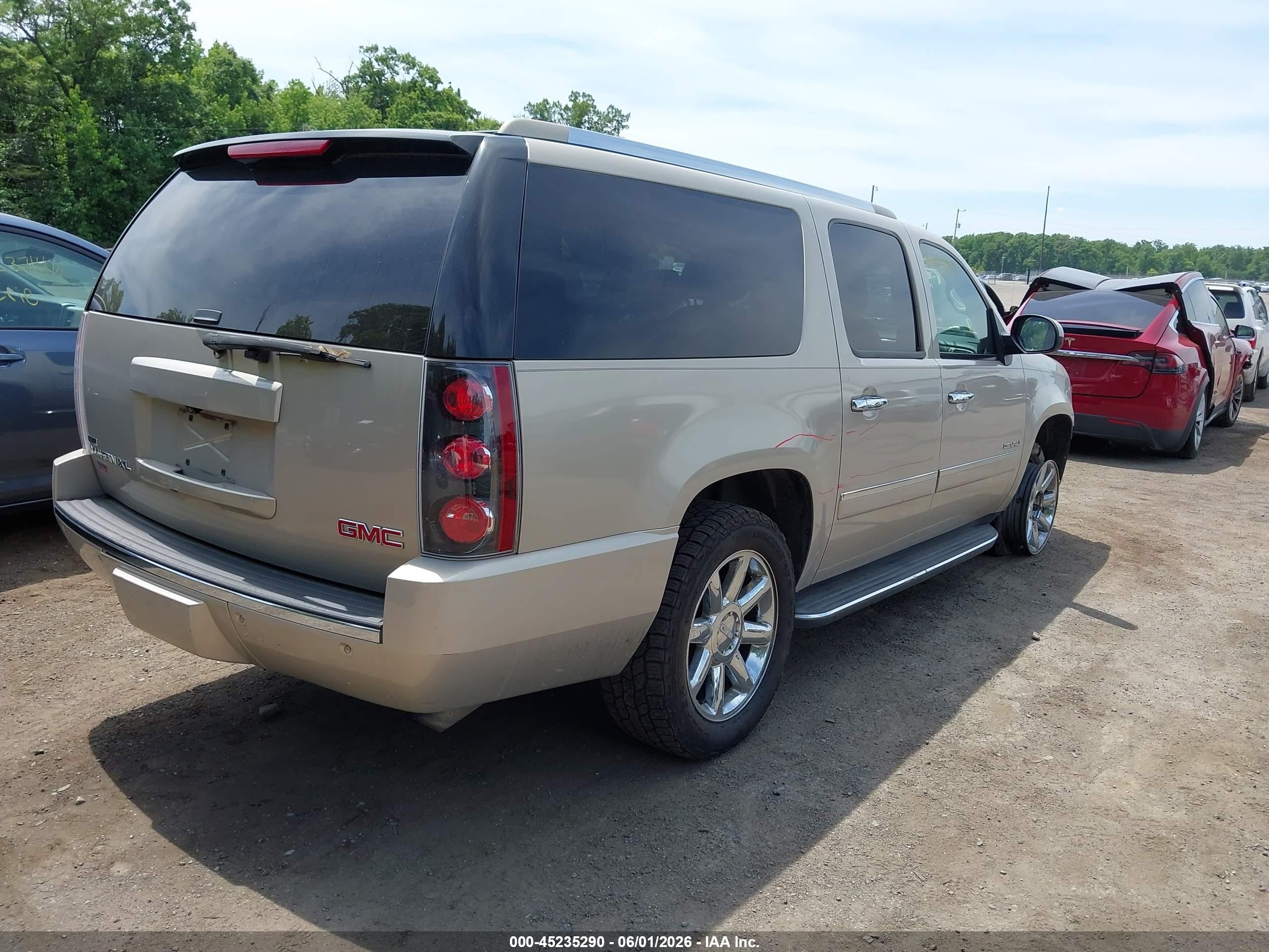2010 Gmc Yukon Xl 1500 Denali Gold vin: 1GKUKMEF5AR119633