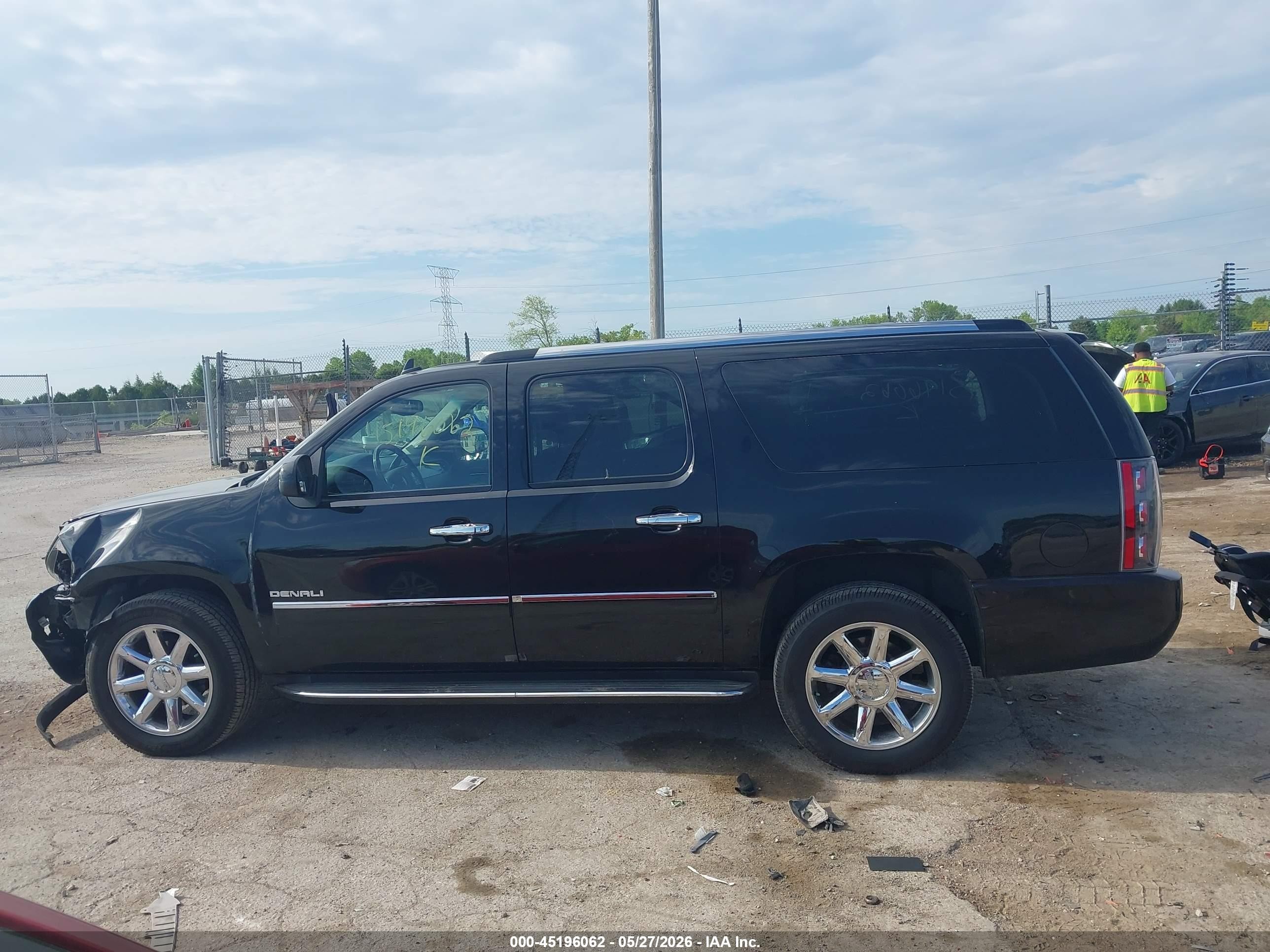 2010 Gmc Yukon Xl 1500 Denali Black vin: 1GKUKMEF5AR275249