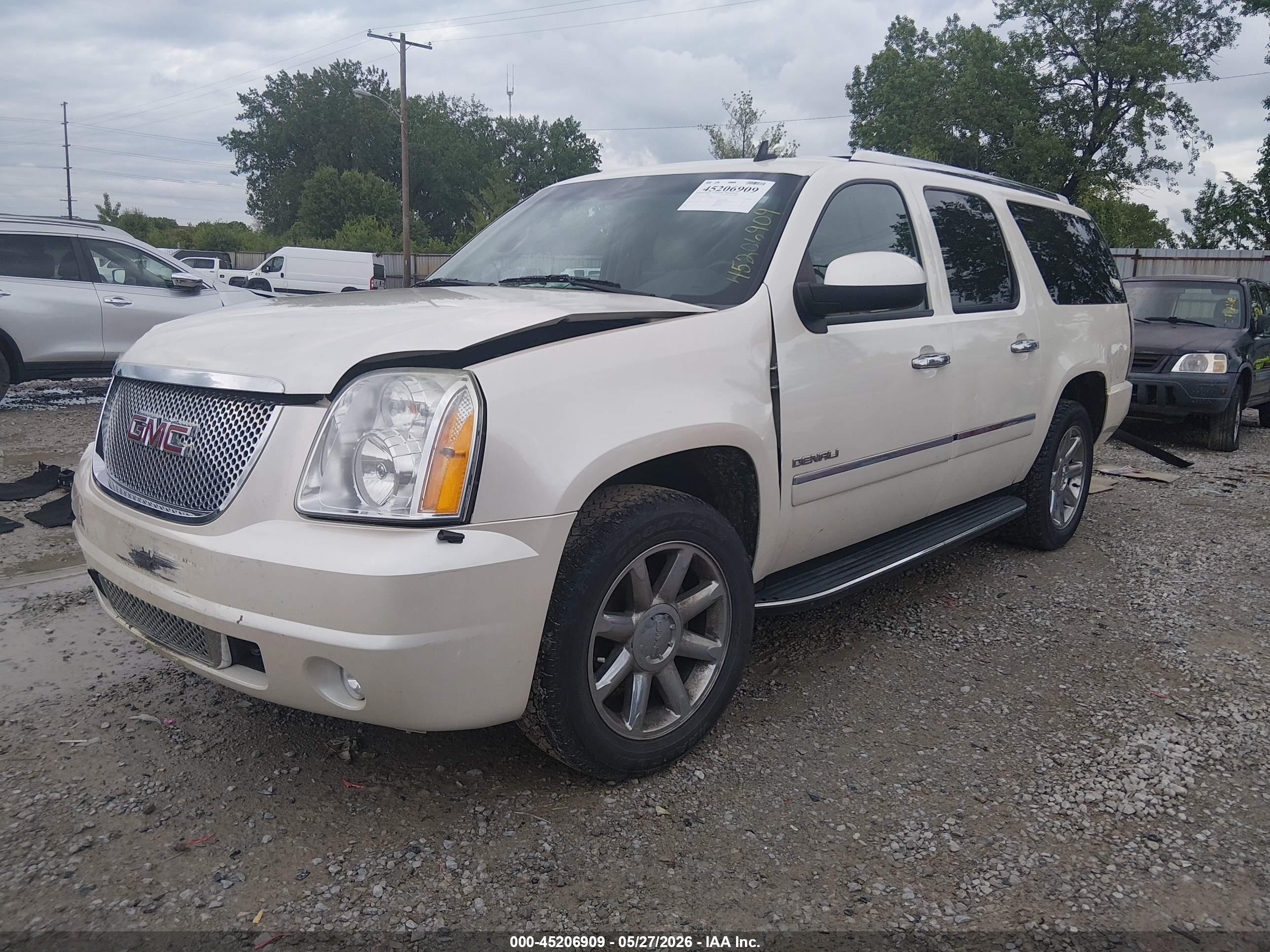 2010 Gmc Yukon Xl 1500 Denali Cream vin: 1GKUKMEF6AR198035