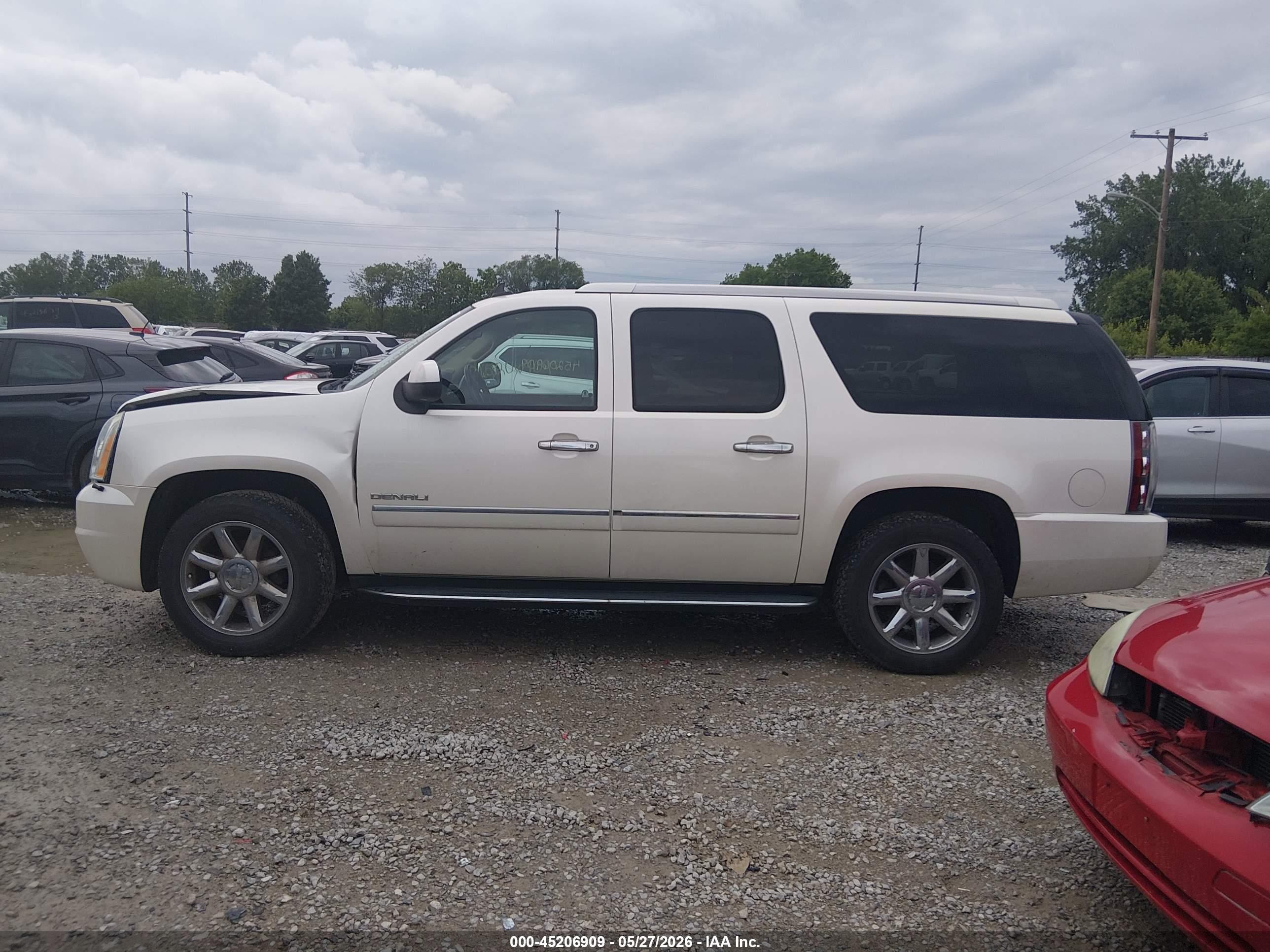 2010 Gmc Yukon Xl 1500 Denali Cream vin: 1GKUKMEF6AR198035