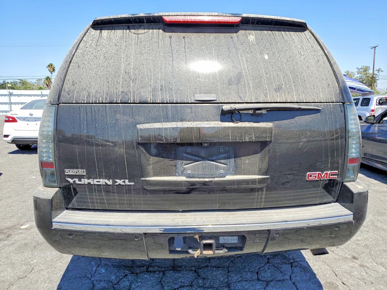2010 Gmc Yukon Xl Denali Black vin: 1GKUKMEF7AR122369