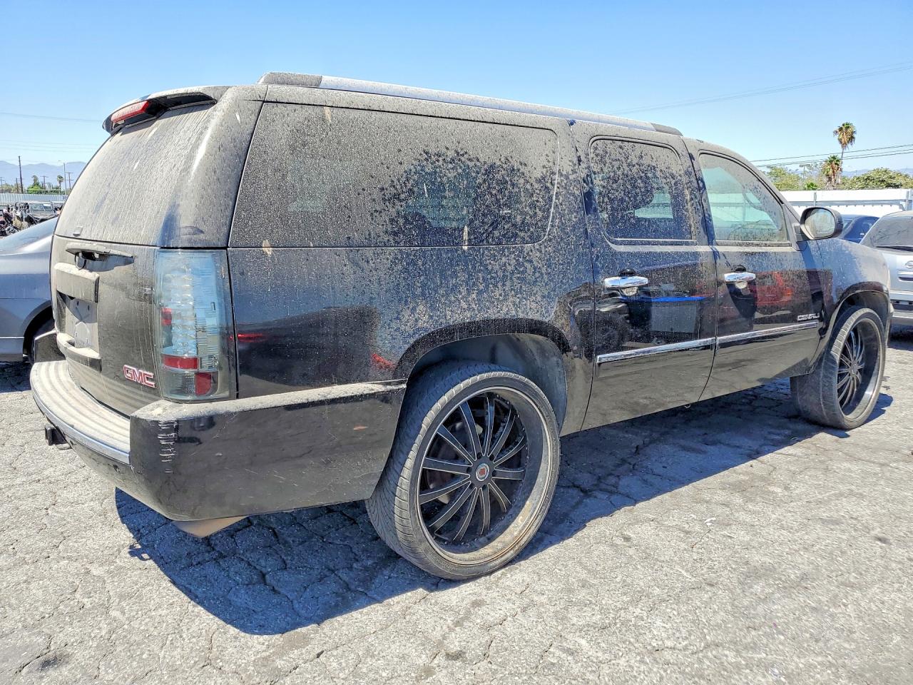 2010 Gmc Yukon Xl Denali Black vin: 1GKUKMEF7AR122369