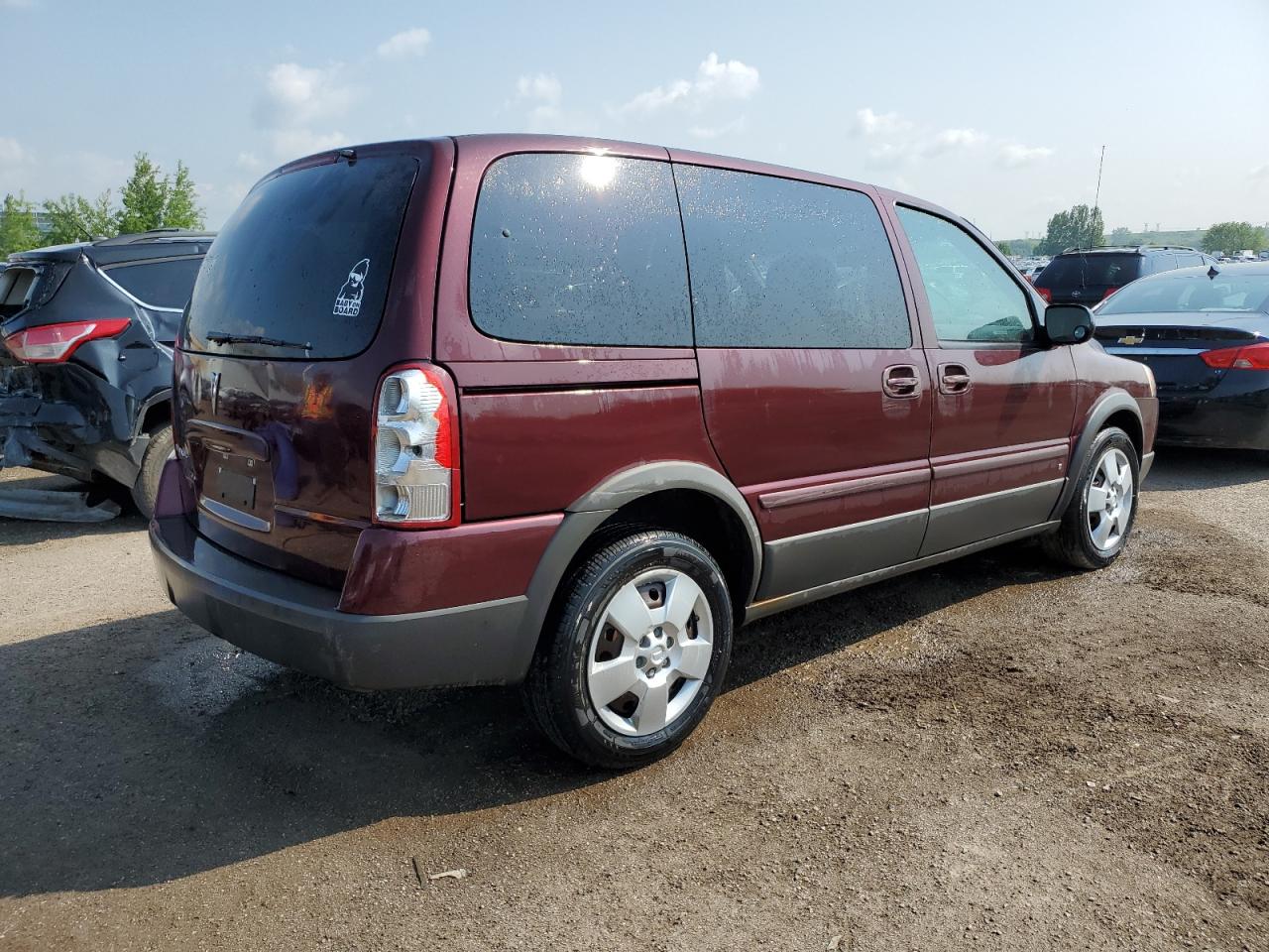 2007 Pontiac Montana Sv6   Maroon vin: 1GMDU03167D196809