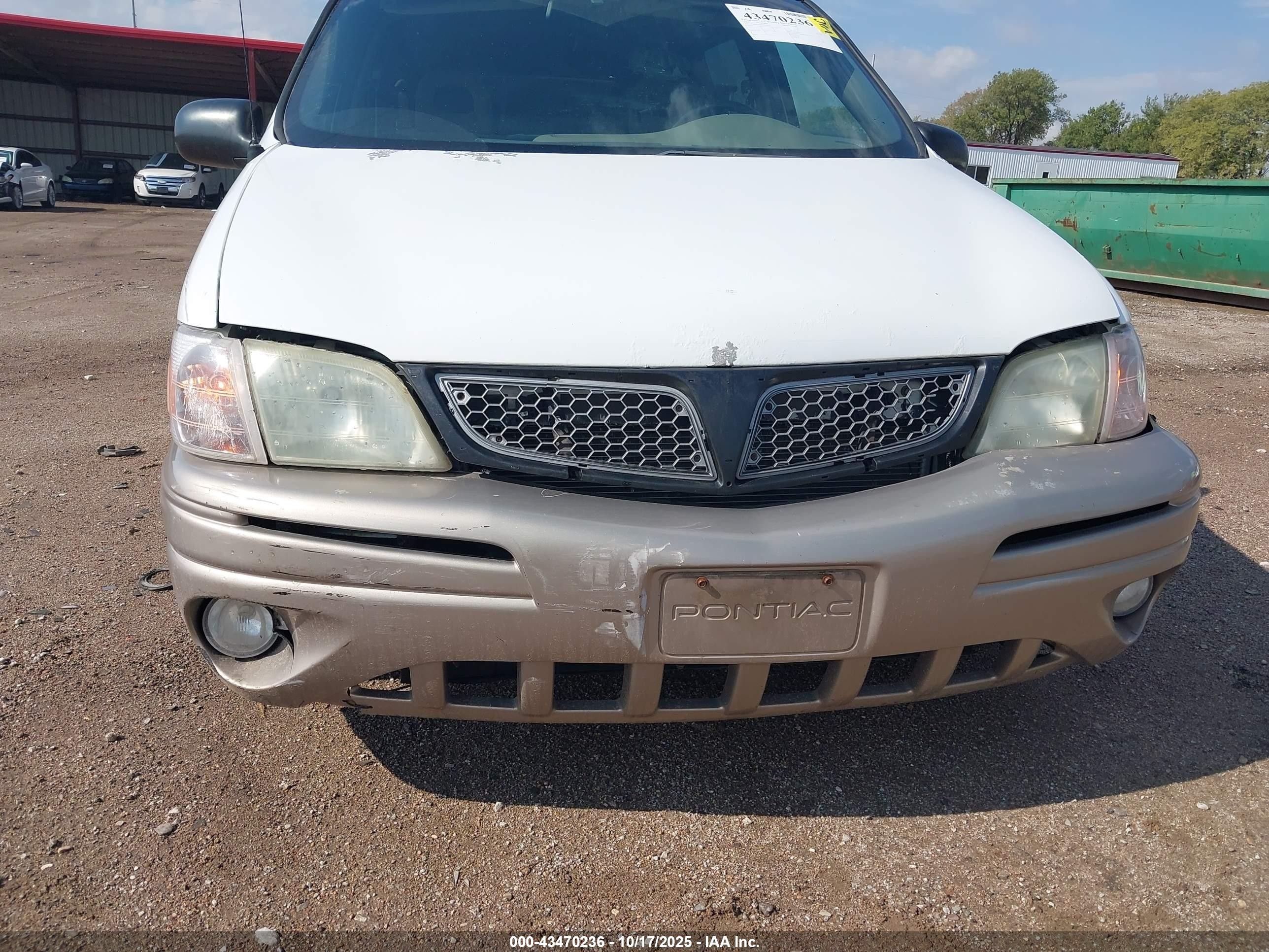 2002 Pontiac Montana N16 Белый vin: 1GMDU03E02D148220