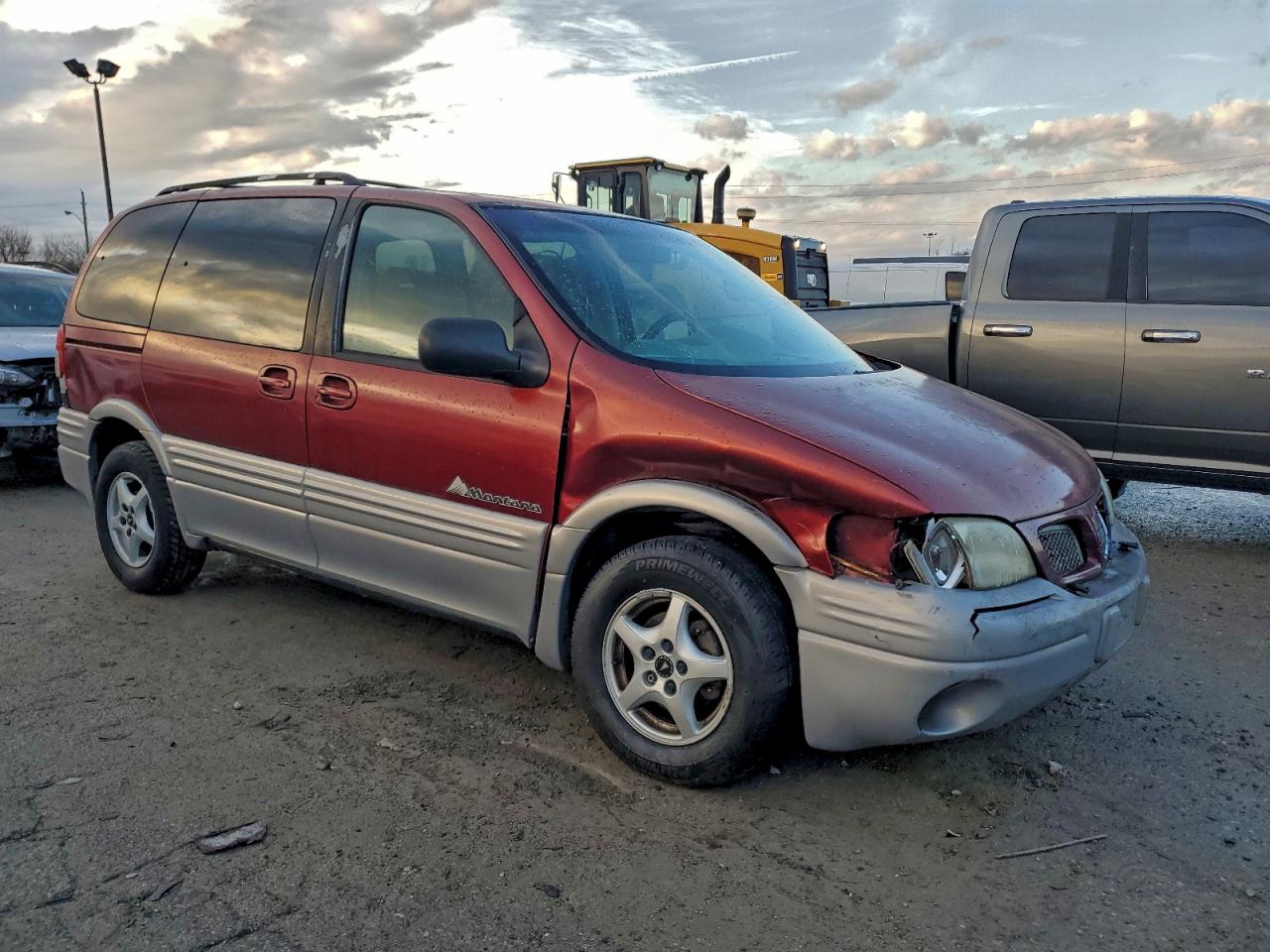 1999 Pontiac Montana / Trans Sport Red vin: 1GMDU06E6XD296763