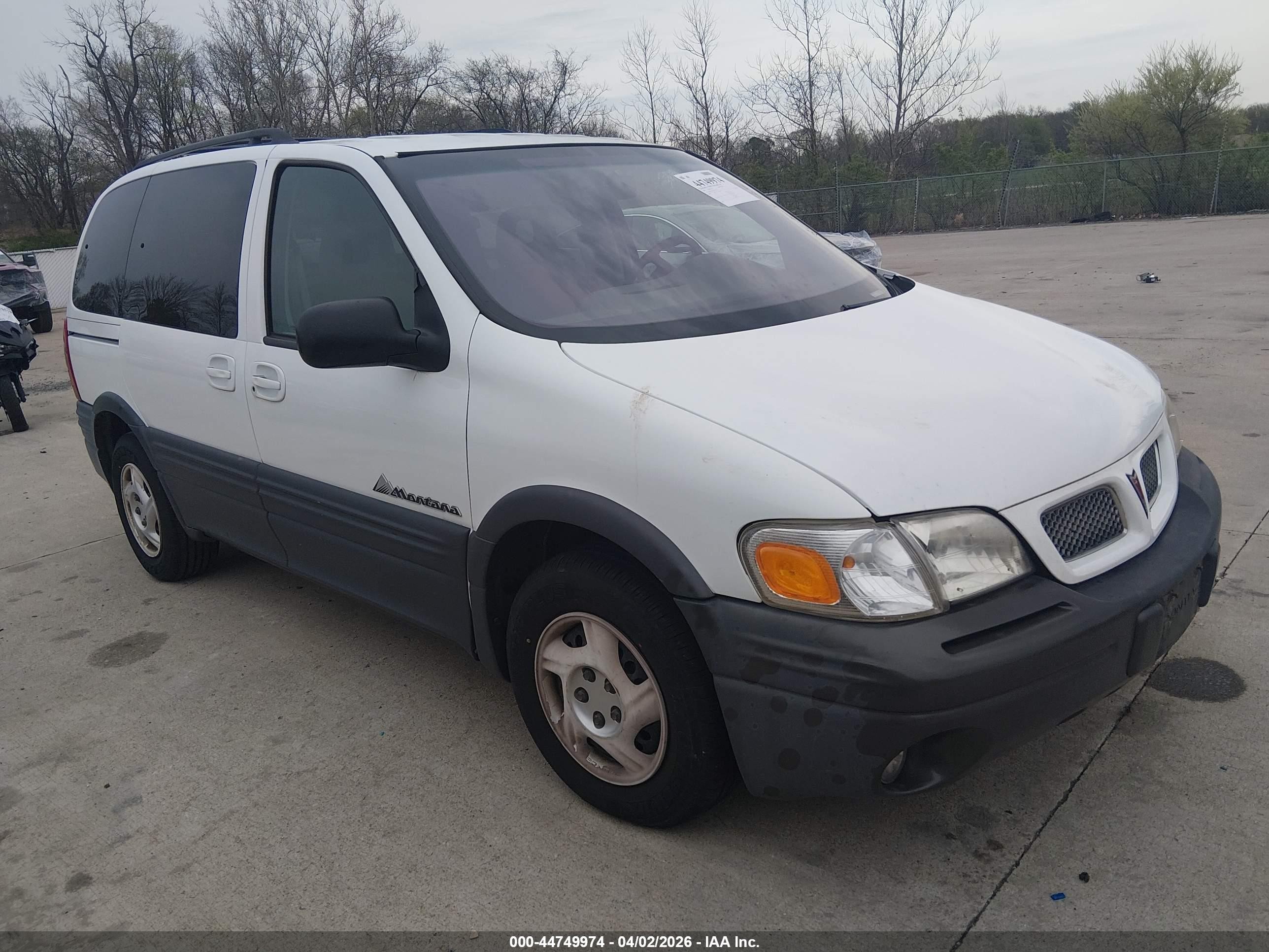2000 Pontiac Montana V16 White vin: 1GMDU23E3YD125552