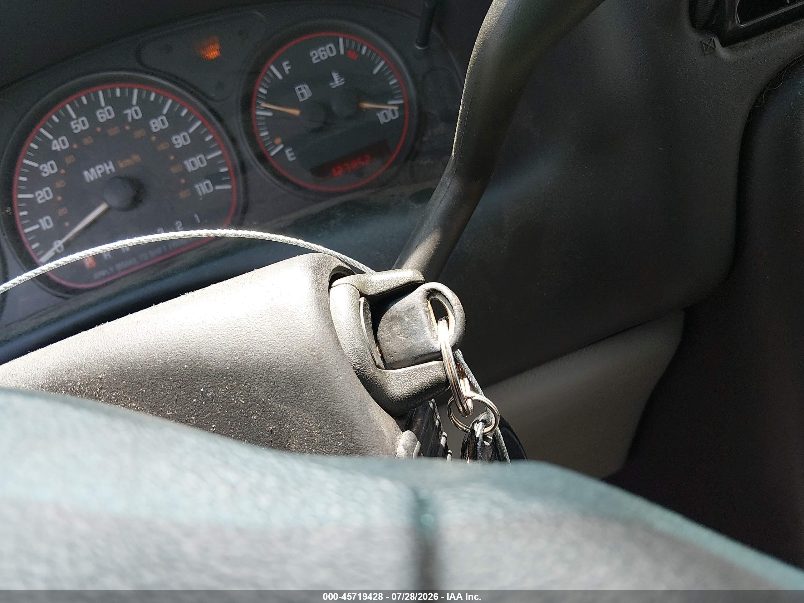2002 Pontiac Montana V16 Красный vin: 1GMDU23E92D235190