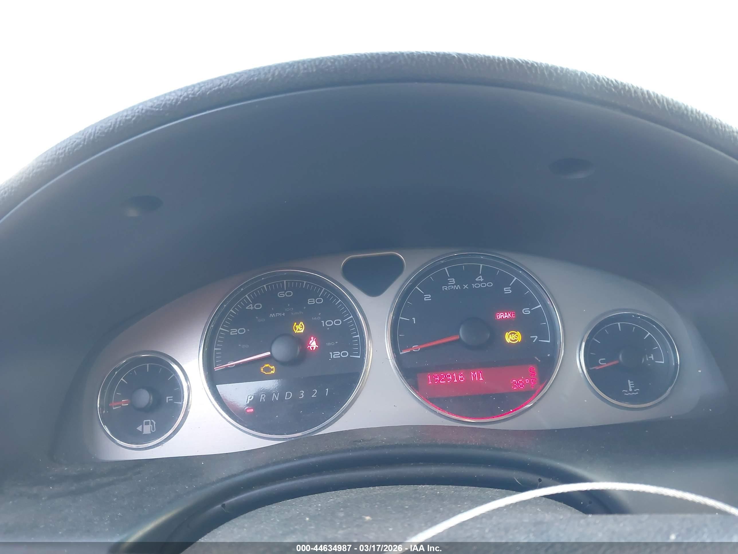 2006 Pontiac Montana Sv6   Maroon vin: 1GMDV33L06D246957