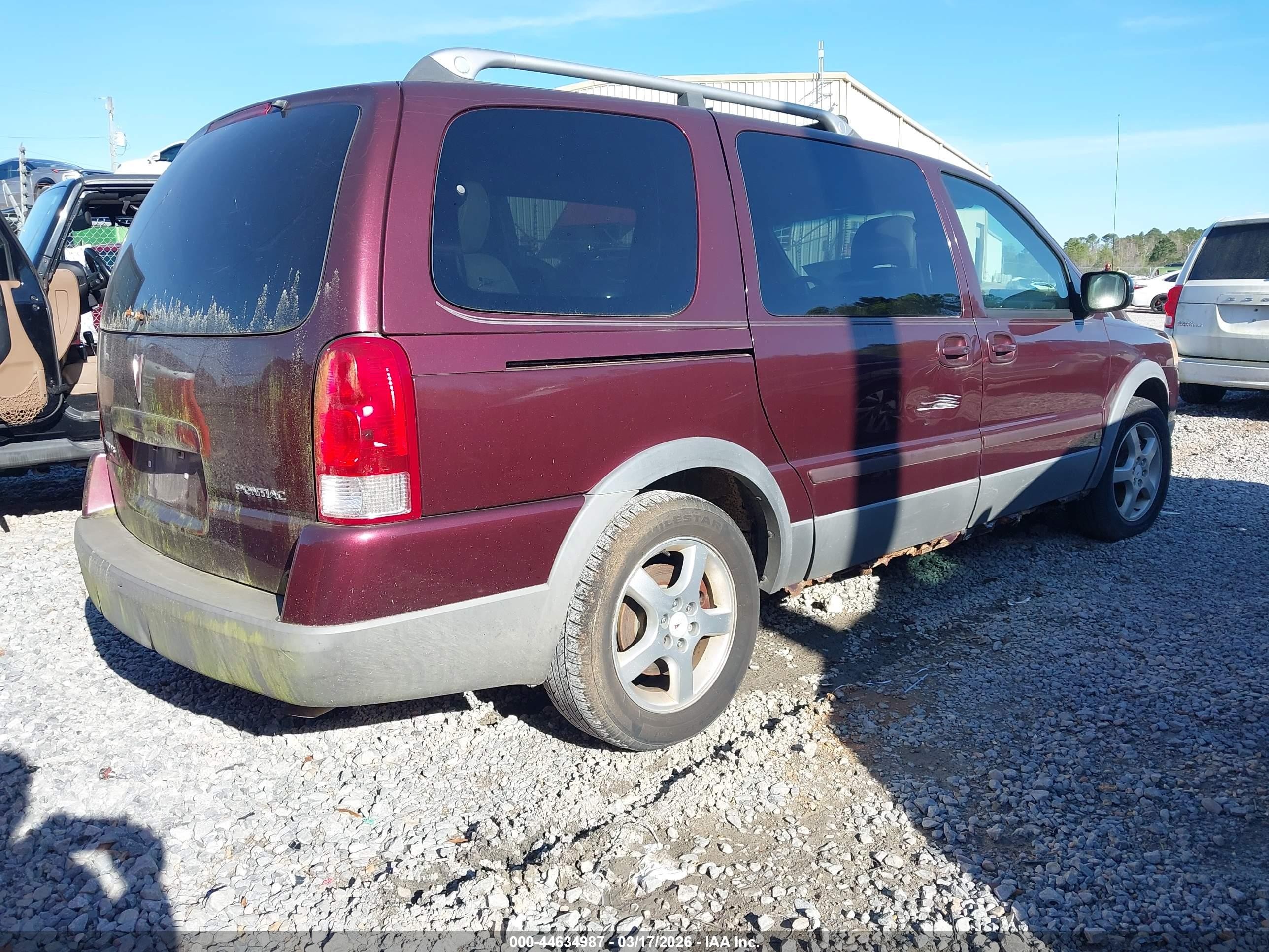 2006 Pontiac Montana Sv6   Maroon vin: 1GMDV33L06D246957