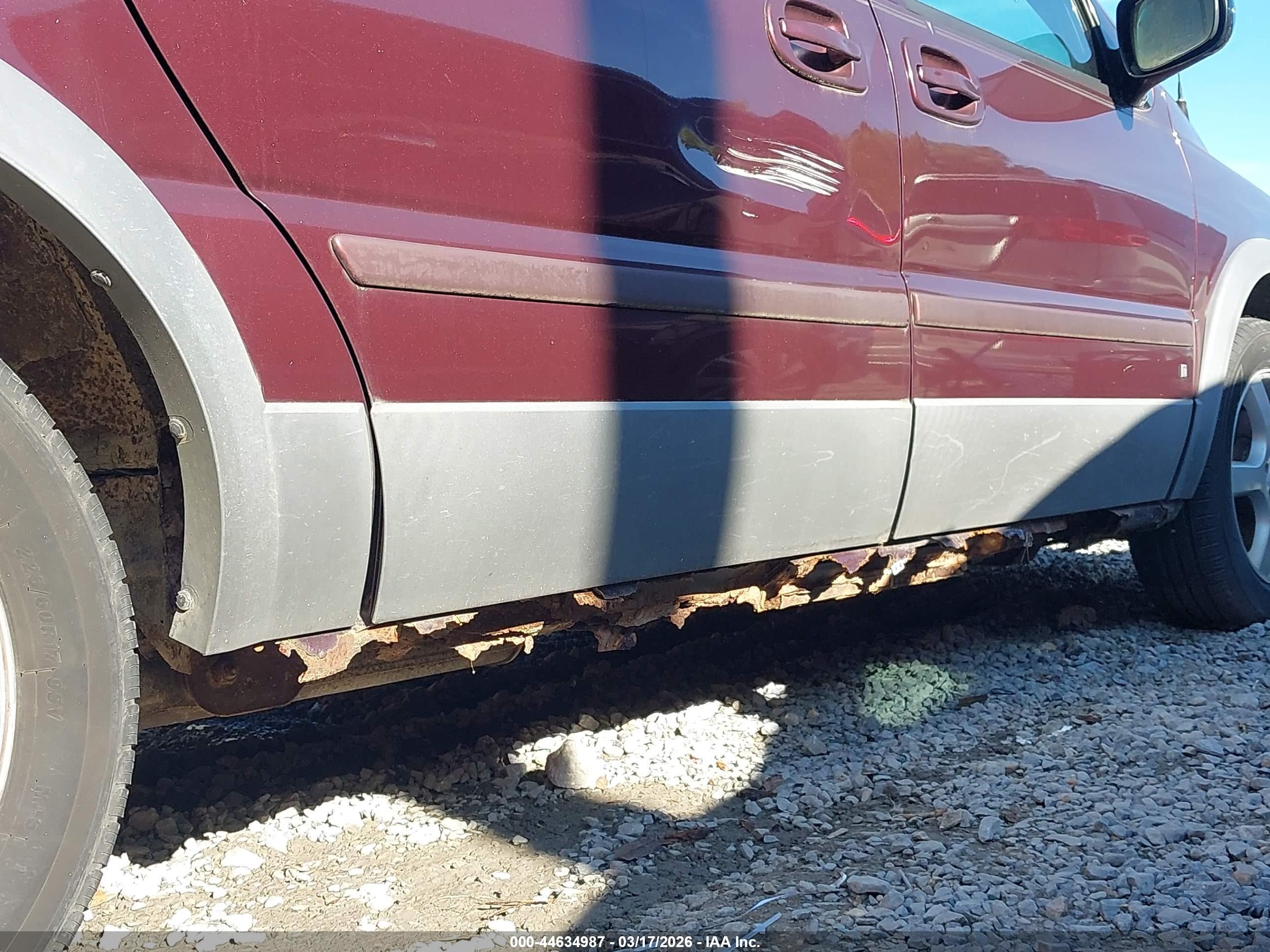 2006 Pontiac Montana Sv6   Maroon vin: 1GMDV33L06D246957