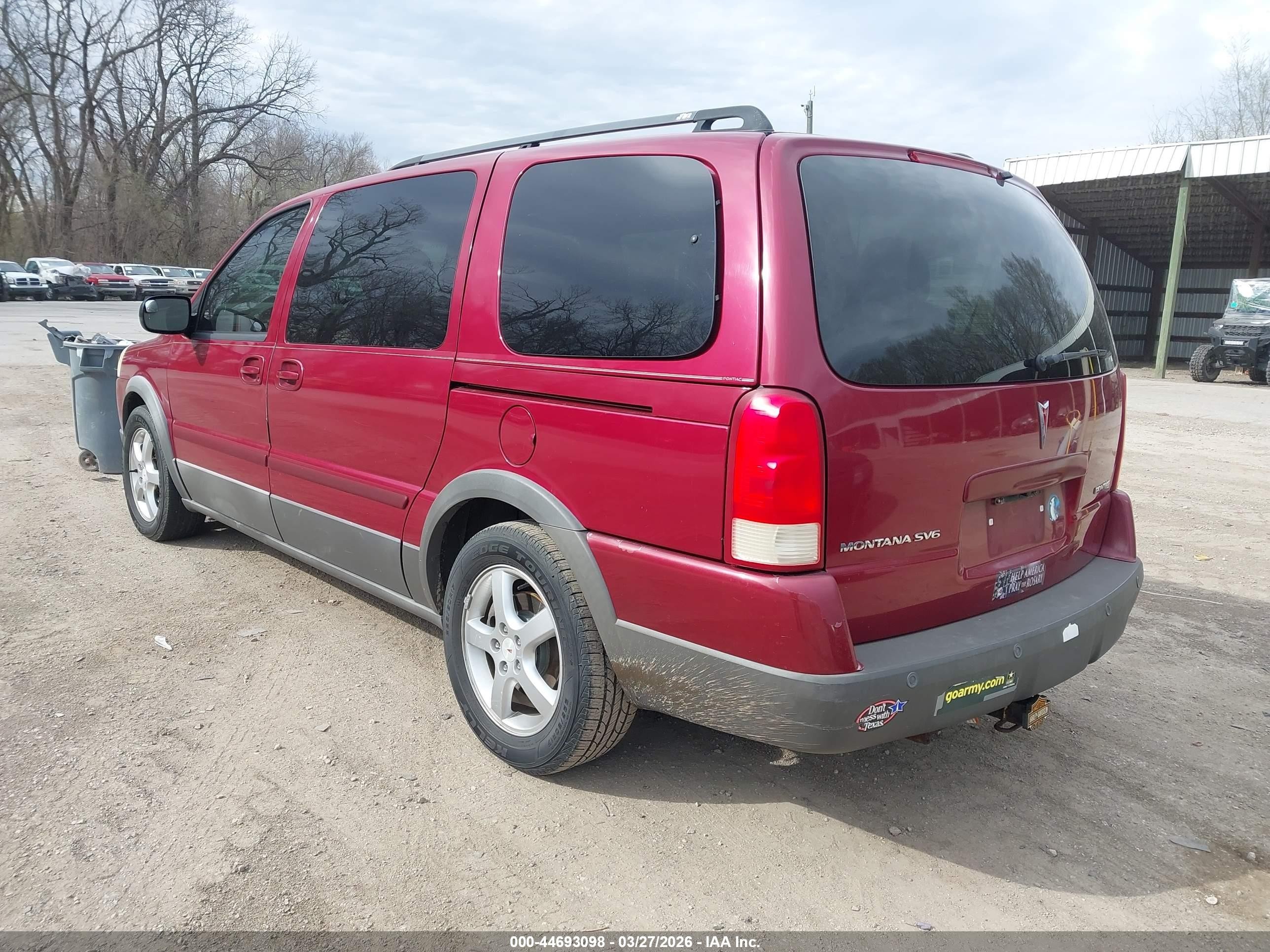 2005 Pontiac Montana Sv6 Fwd Red vin: 1GMDV33L15D187626