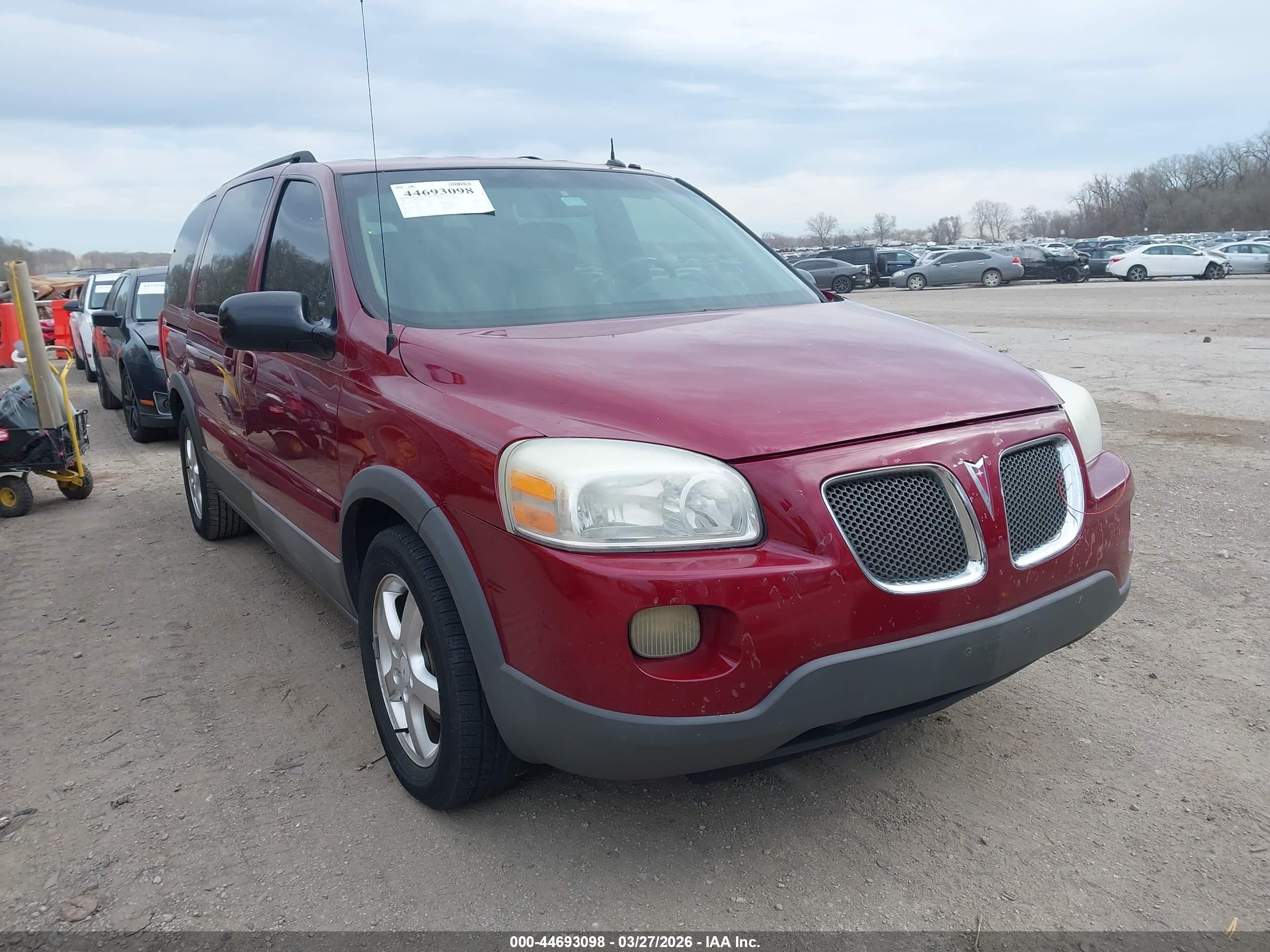 2005 Pontiac Montana Sv6 Fwd Красный vin: 1GMDV33L15D187626
