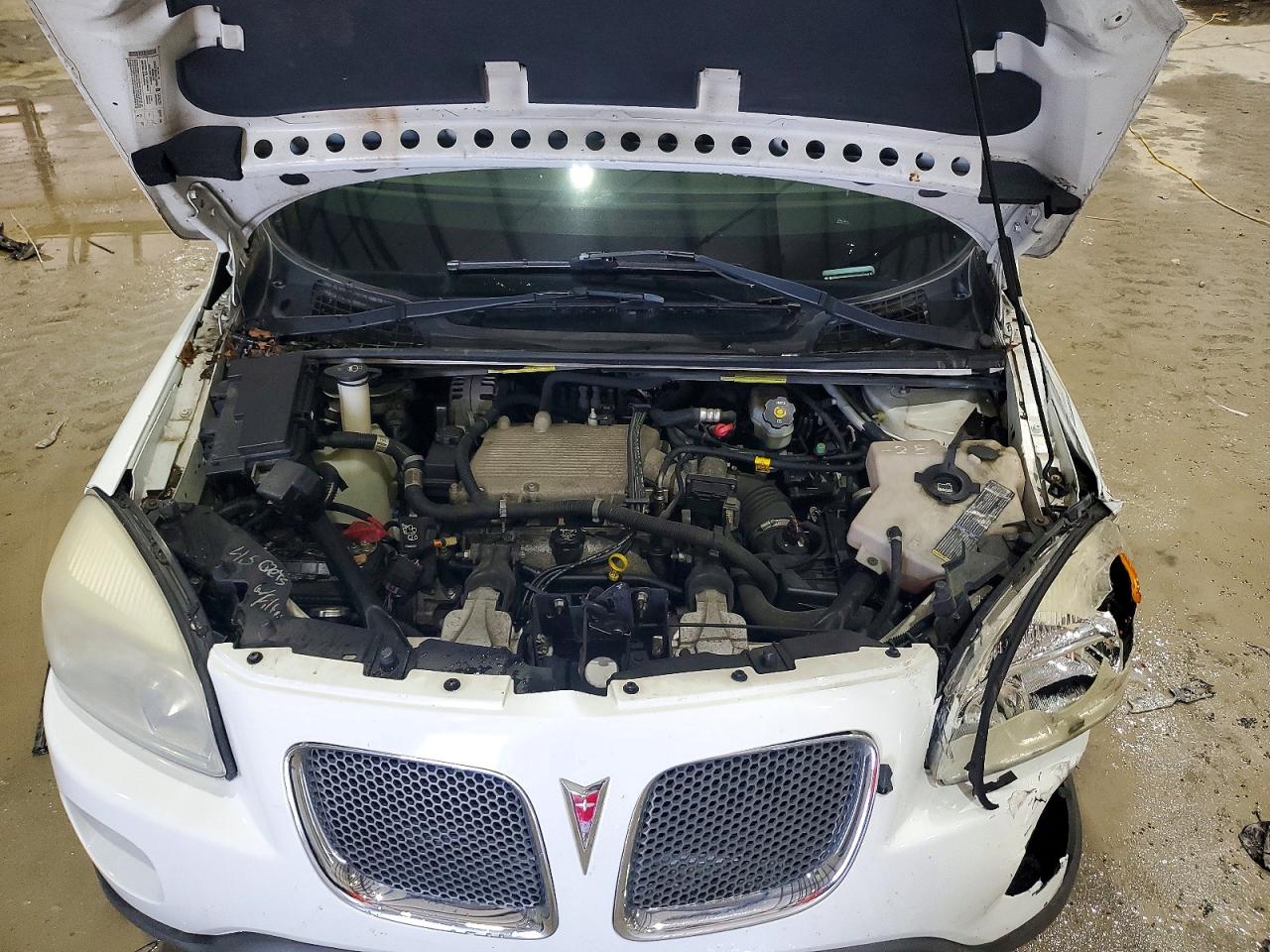 2006 Pontiac Montana Sv6 White vin: 1GMDV33L16D140565
