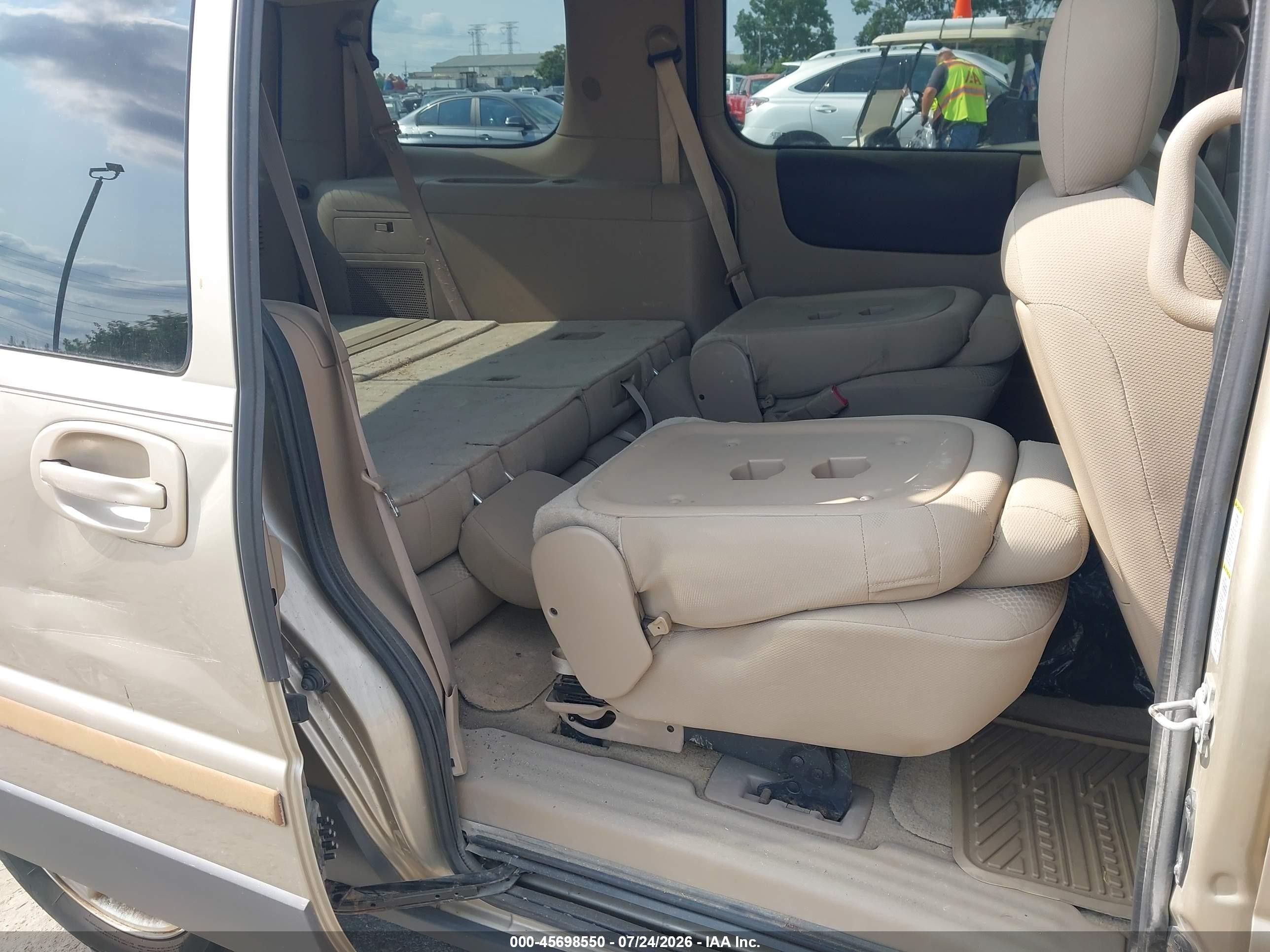 2006 Pontiac Montana Sv6   Gold vin: 1GMDV33L16D210498