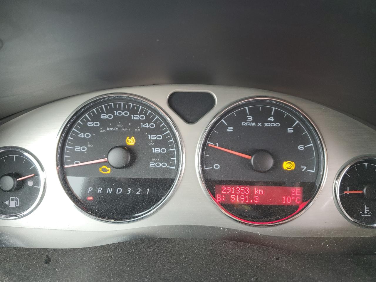 2007 Pontiac Montana Sv6   Silver vin: 1GMDV33W57D204781