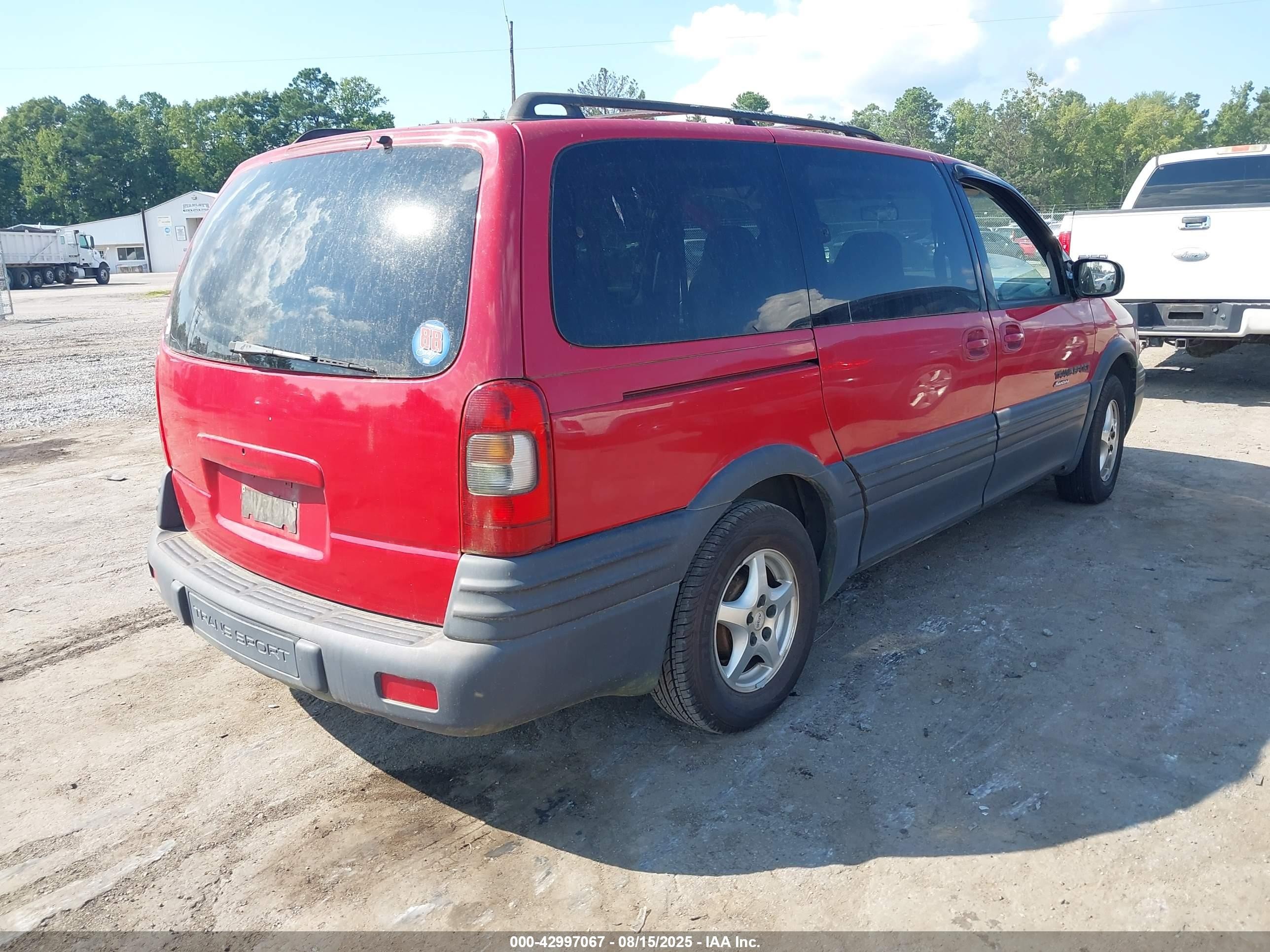 1997 Pontiac Trans Sport   Red vin: 1GMDX03E2VD166536